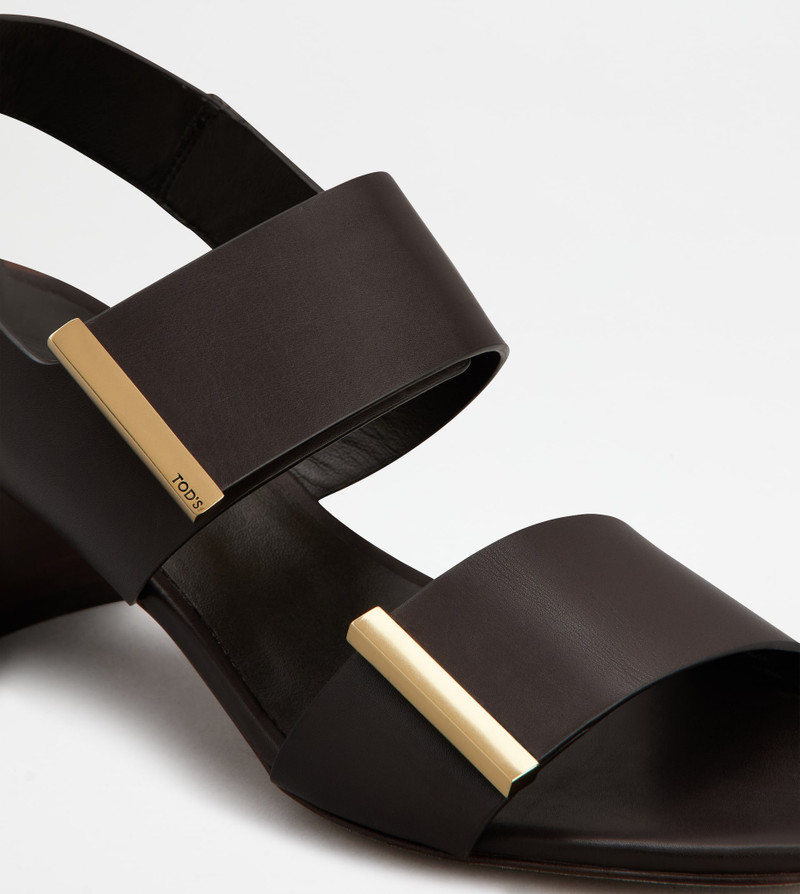 SANDALS IN LEATHER - BROWN 5