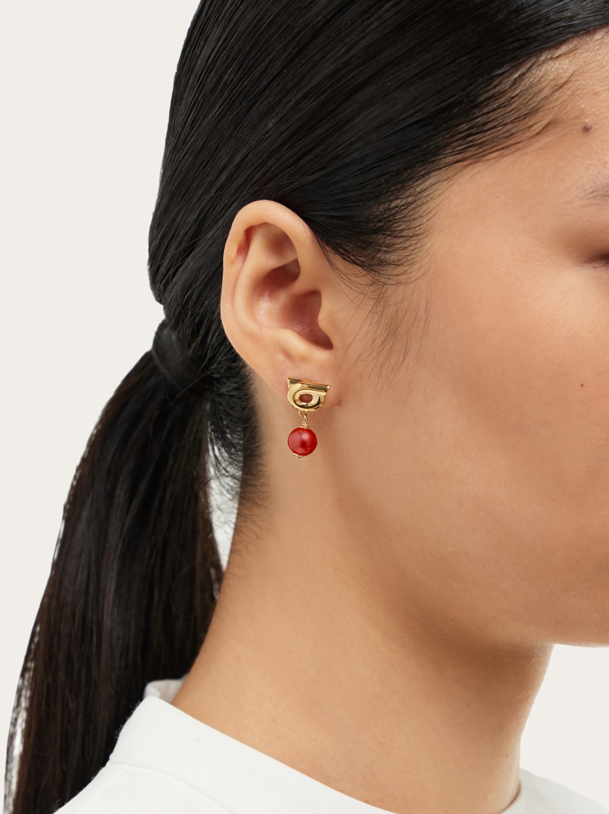 Gancini earrings with glass pearl - 4