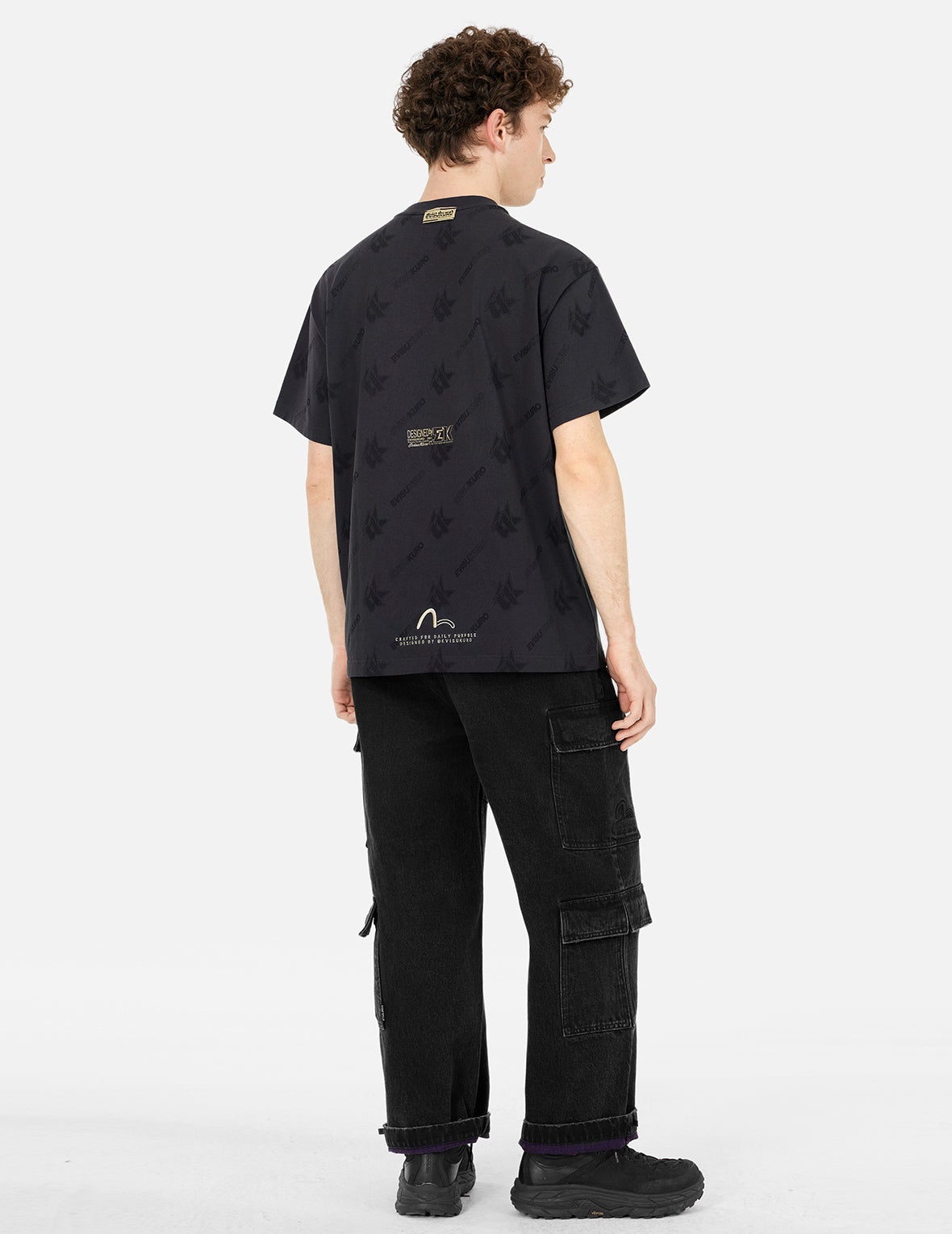 Monogram Logo Print Relax Fit T-shirt - 4