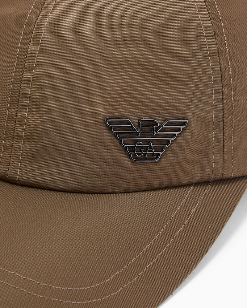 NYLON CAP WITH A METAL LOGO PLATE AND AN ADJUSTABLE BACK 3