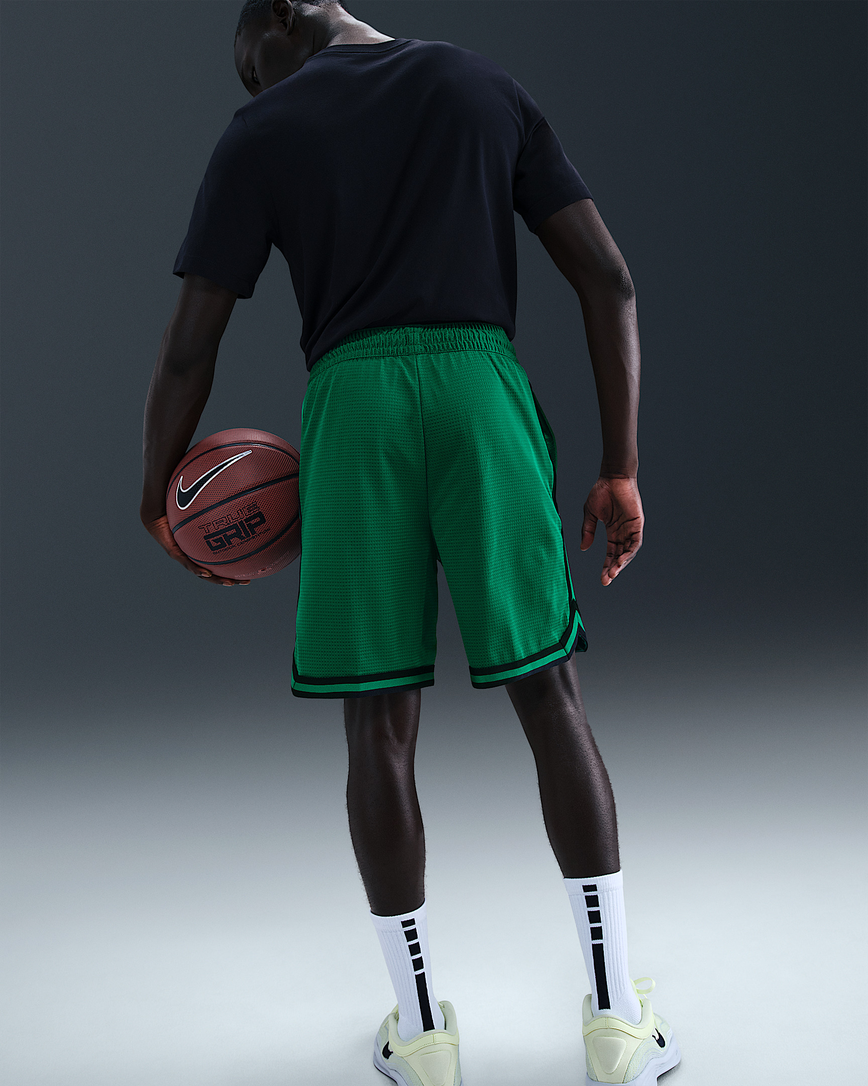 Nike DNA Men's Dri-FIT 8" Basketball Shorts - 3