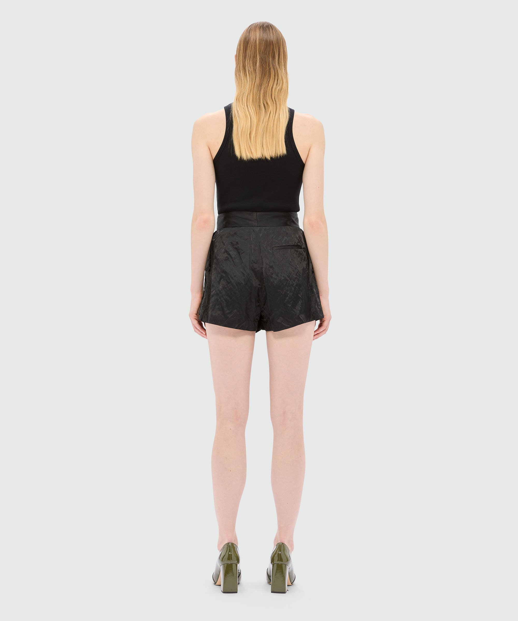Black crinkle duchesse shorts with bow - 3