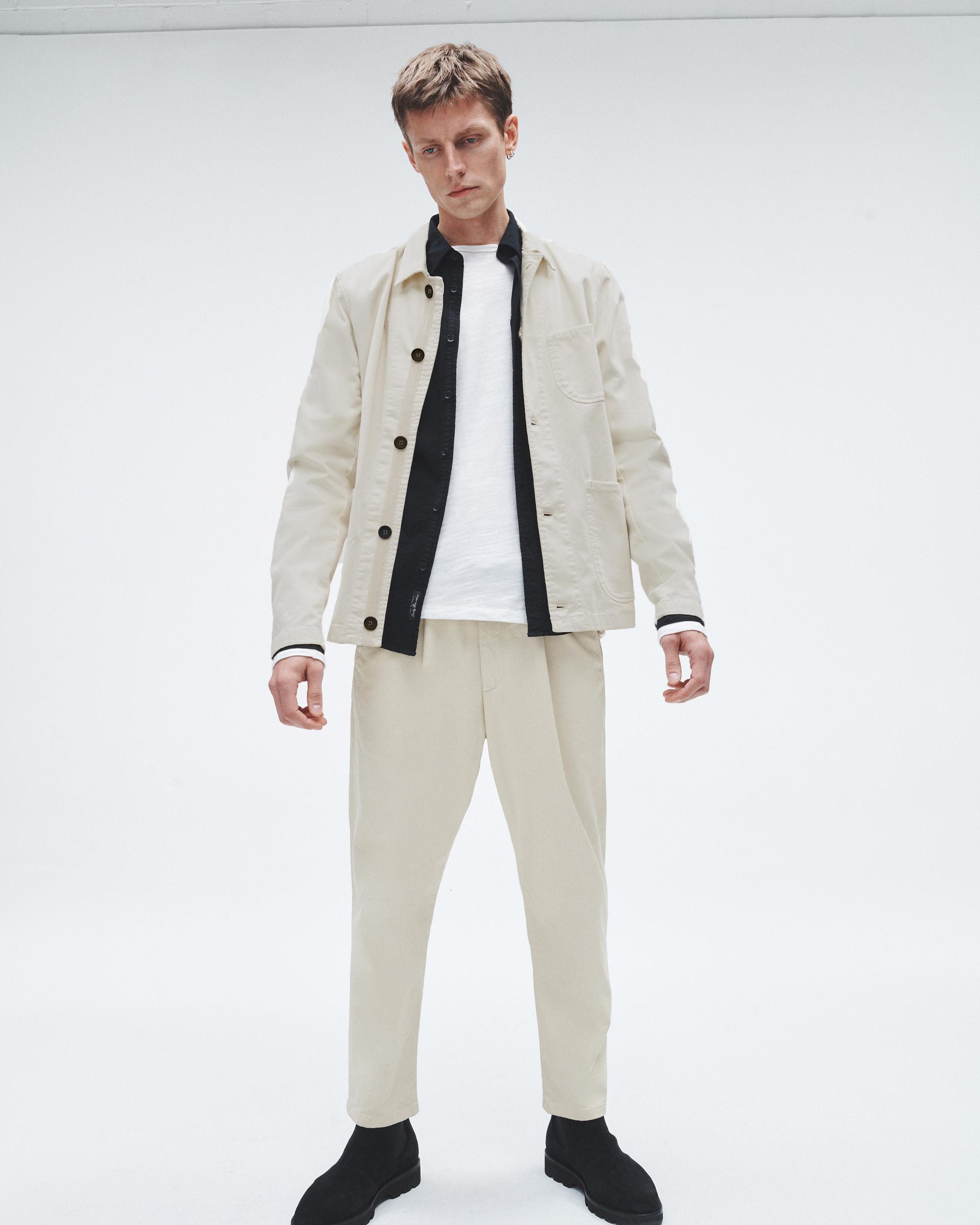 Pleated Cotton Chino
Classic Fit - 2