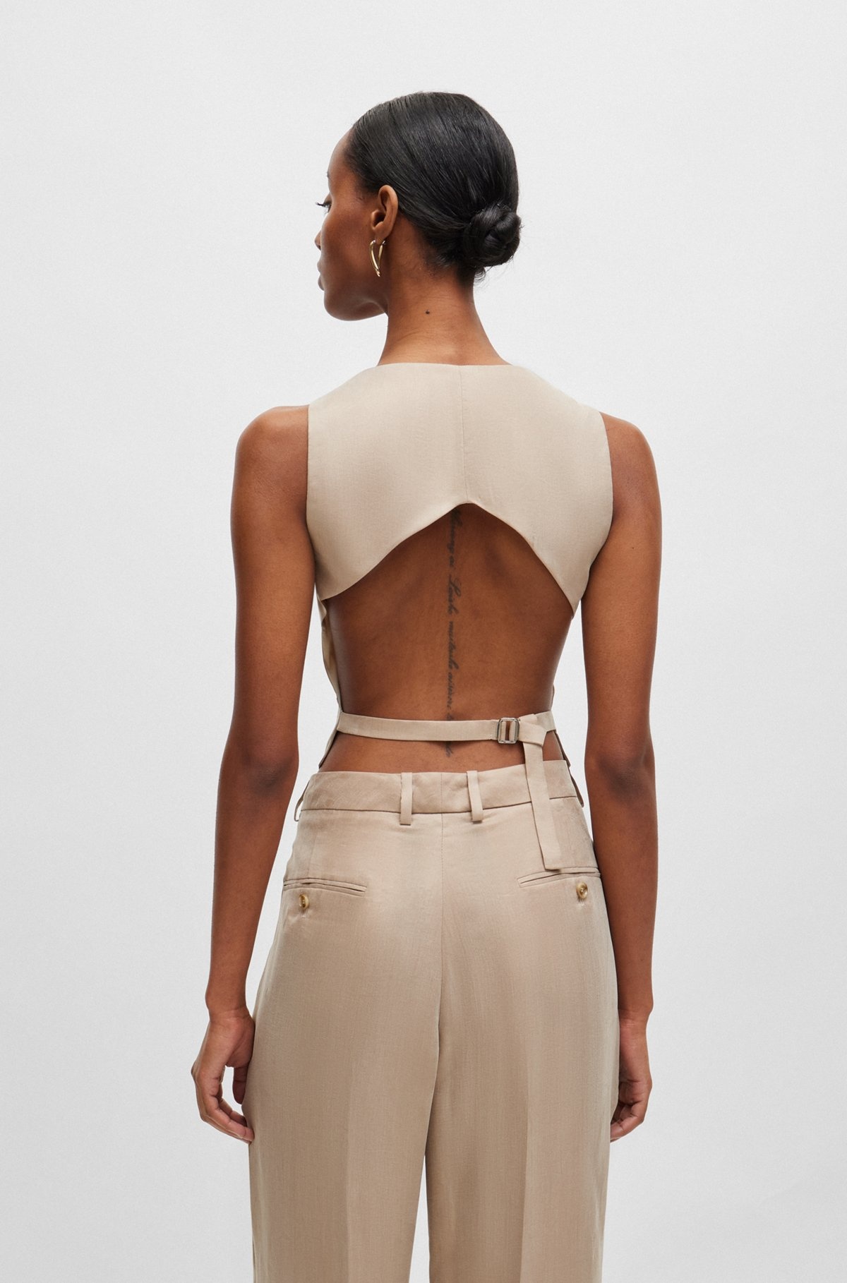 SLIM-FIT WAISTCOAT WITH CUT-OUT BACK - 4