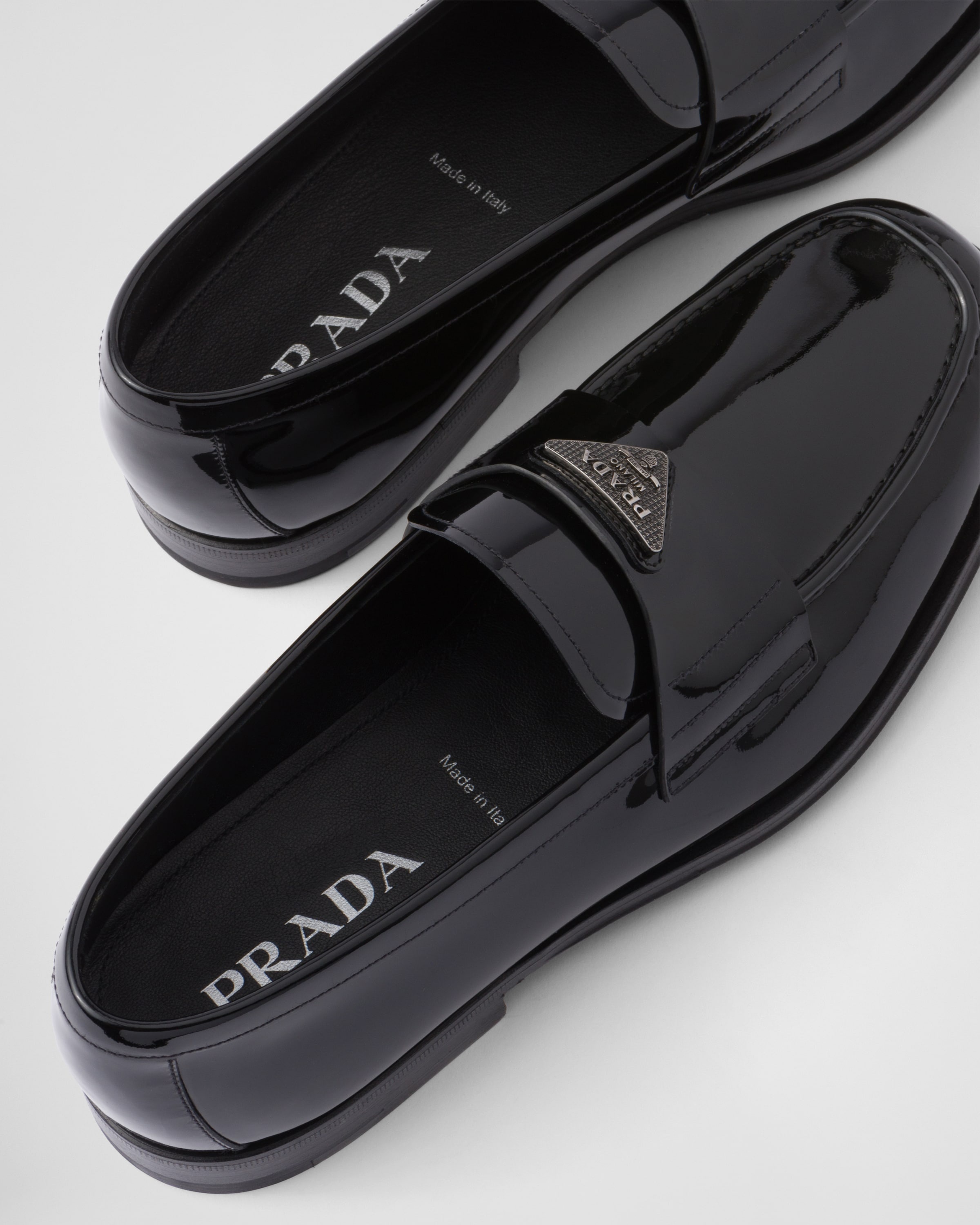 Patent leather loafers - 7