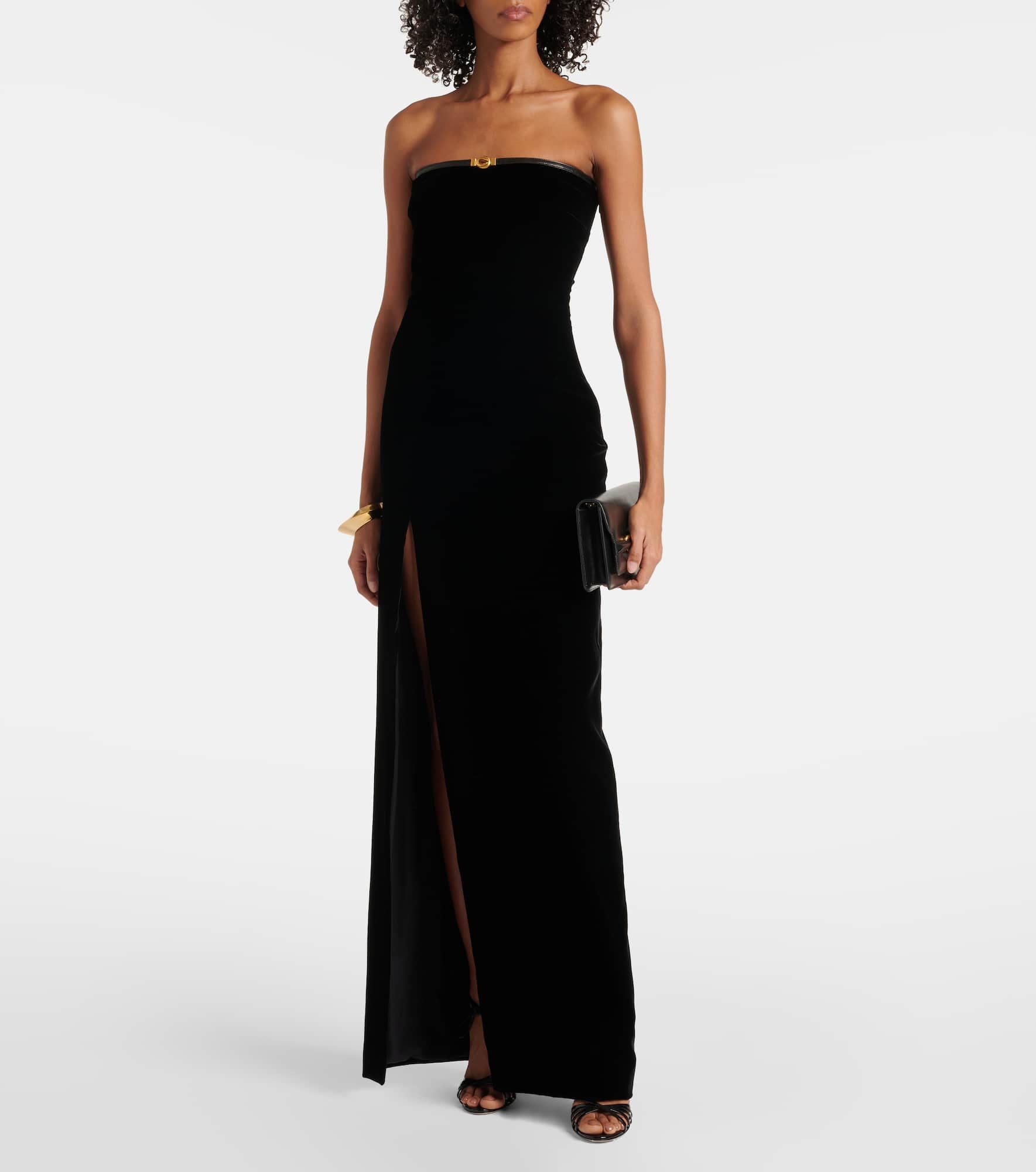 Strapless velvet gown - 2