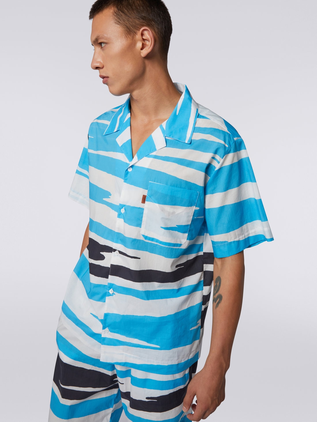 Short-sleeved cotton bowling shirt - 5