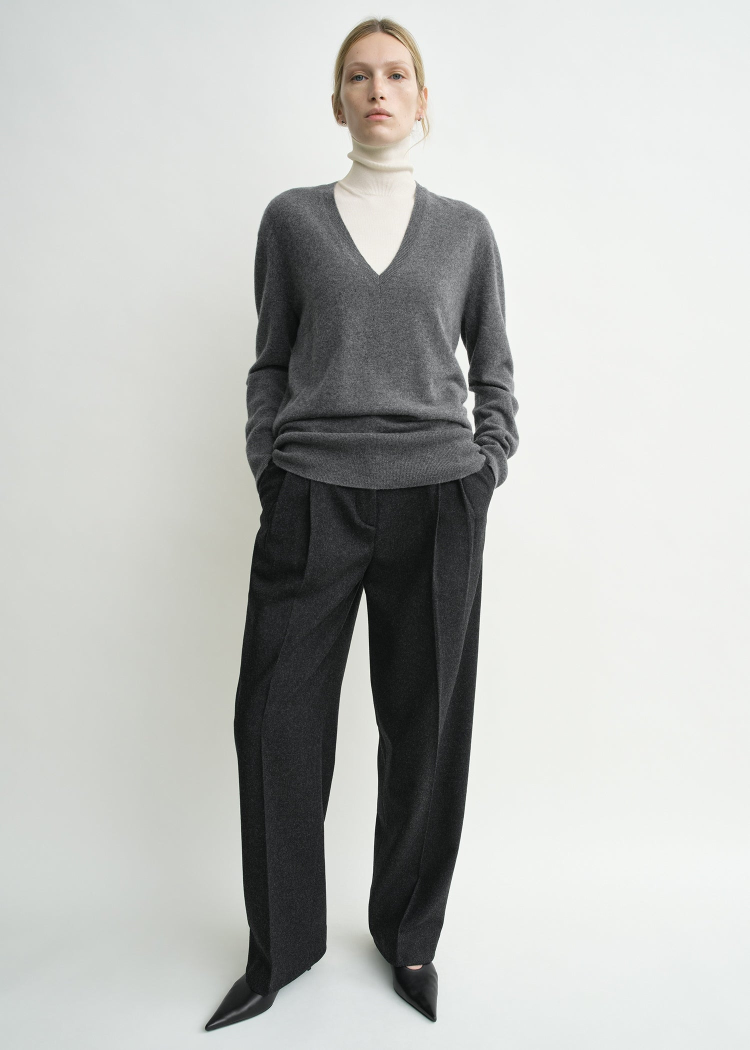 Double-pleat winter trousers charcoal - 2