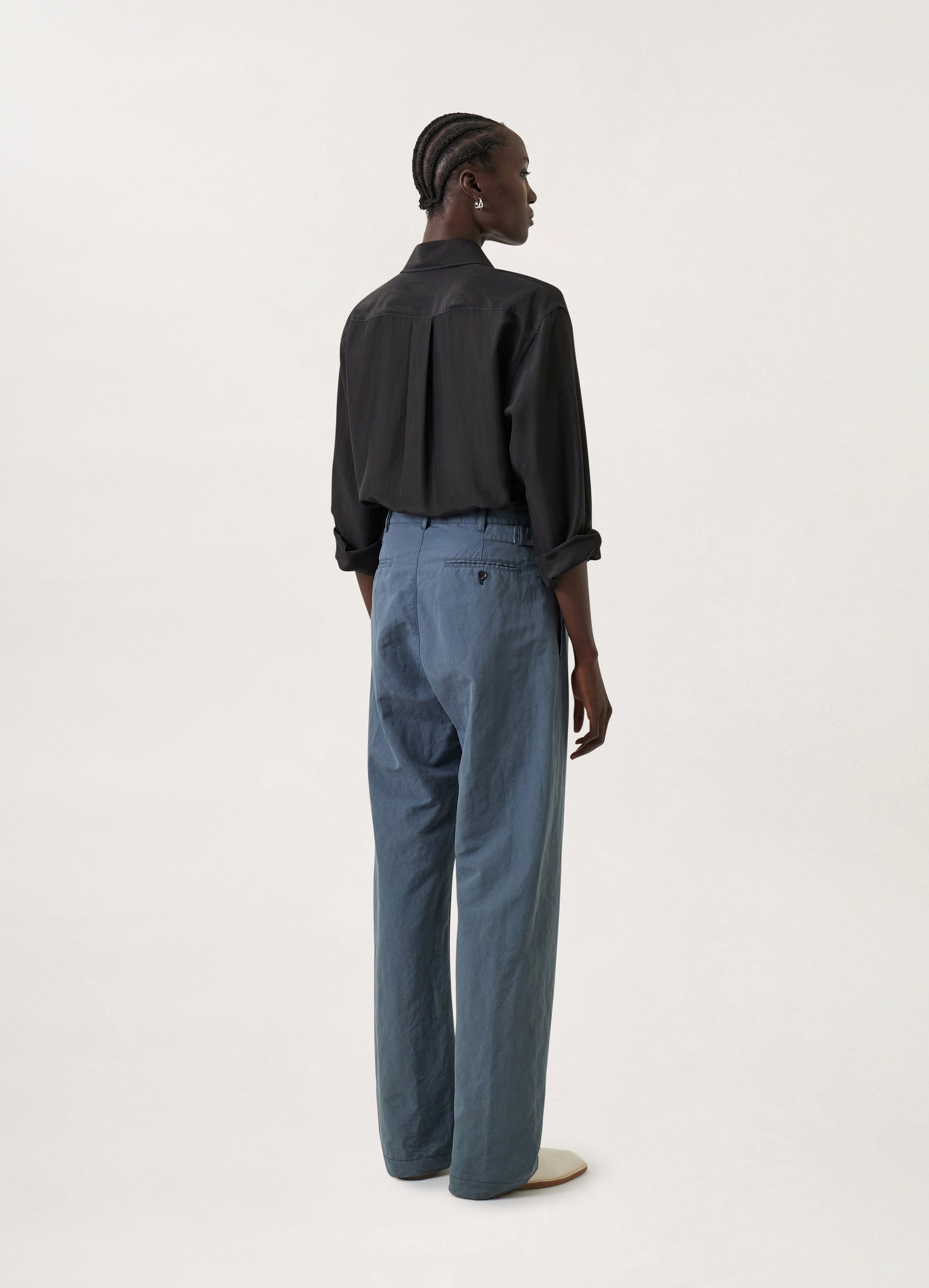 PLEATED STRAIGHT PANTS
LINEN COTTON CANVAS - 4