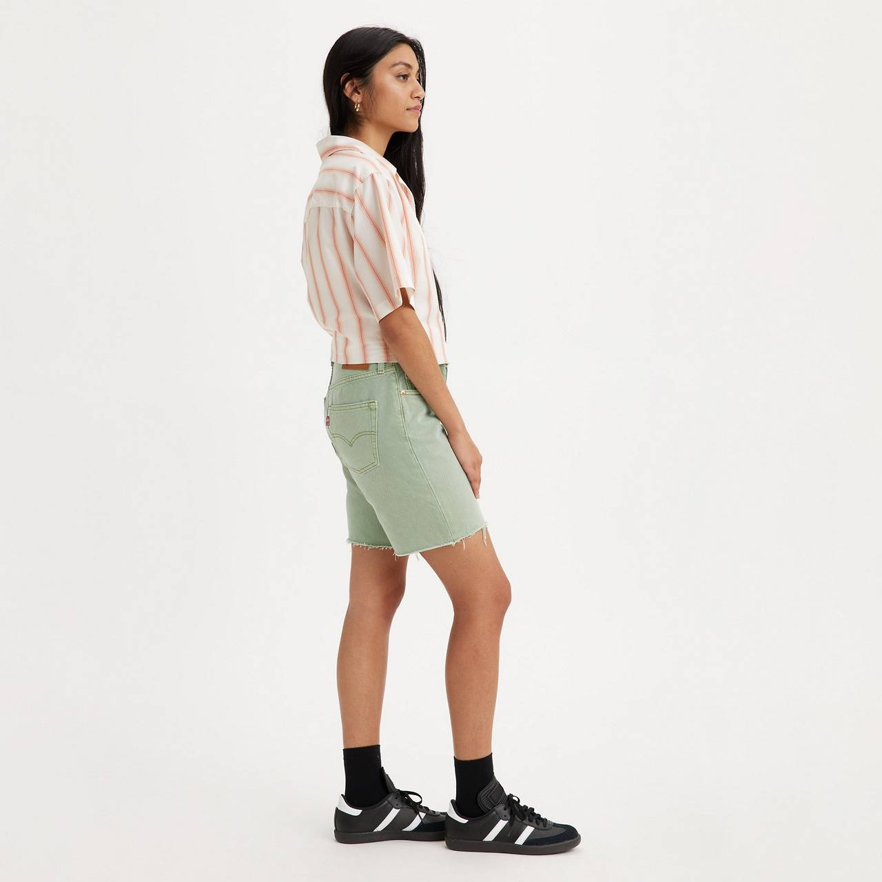 501® '90S WOMEN'S COLORED DENIM SHORTS - 4