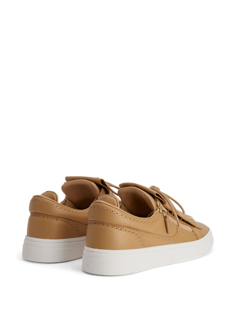 GZ94 low-top leather sneakers 3