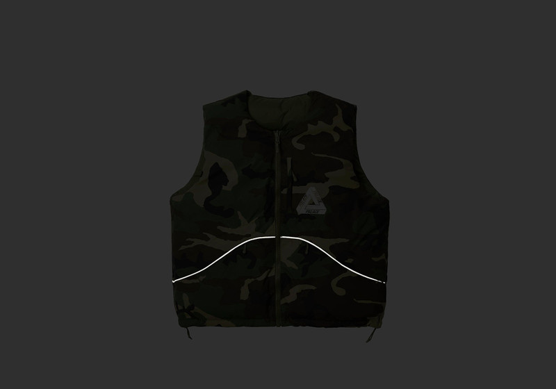 PALACE P-TECH REVERSIBLE PUFFA VEST CAMO outlook