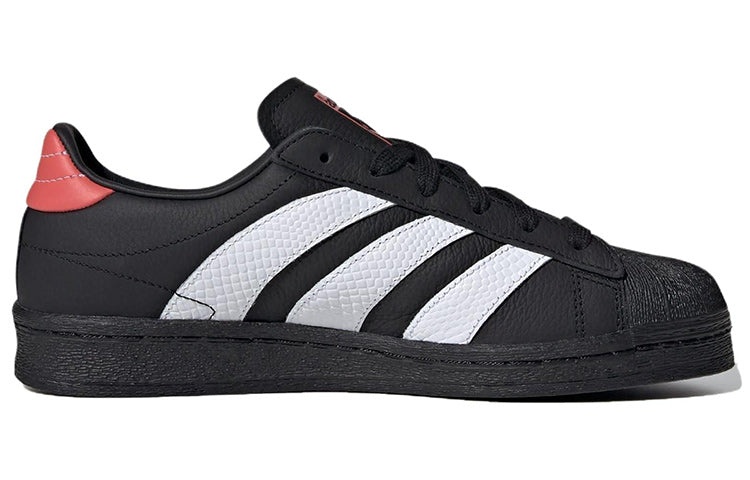 (WMNS) adidas Superstar 82 'Black White Scarlet' IE3056 - 3