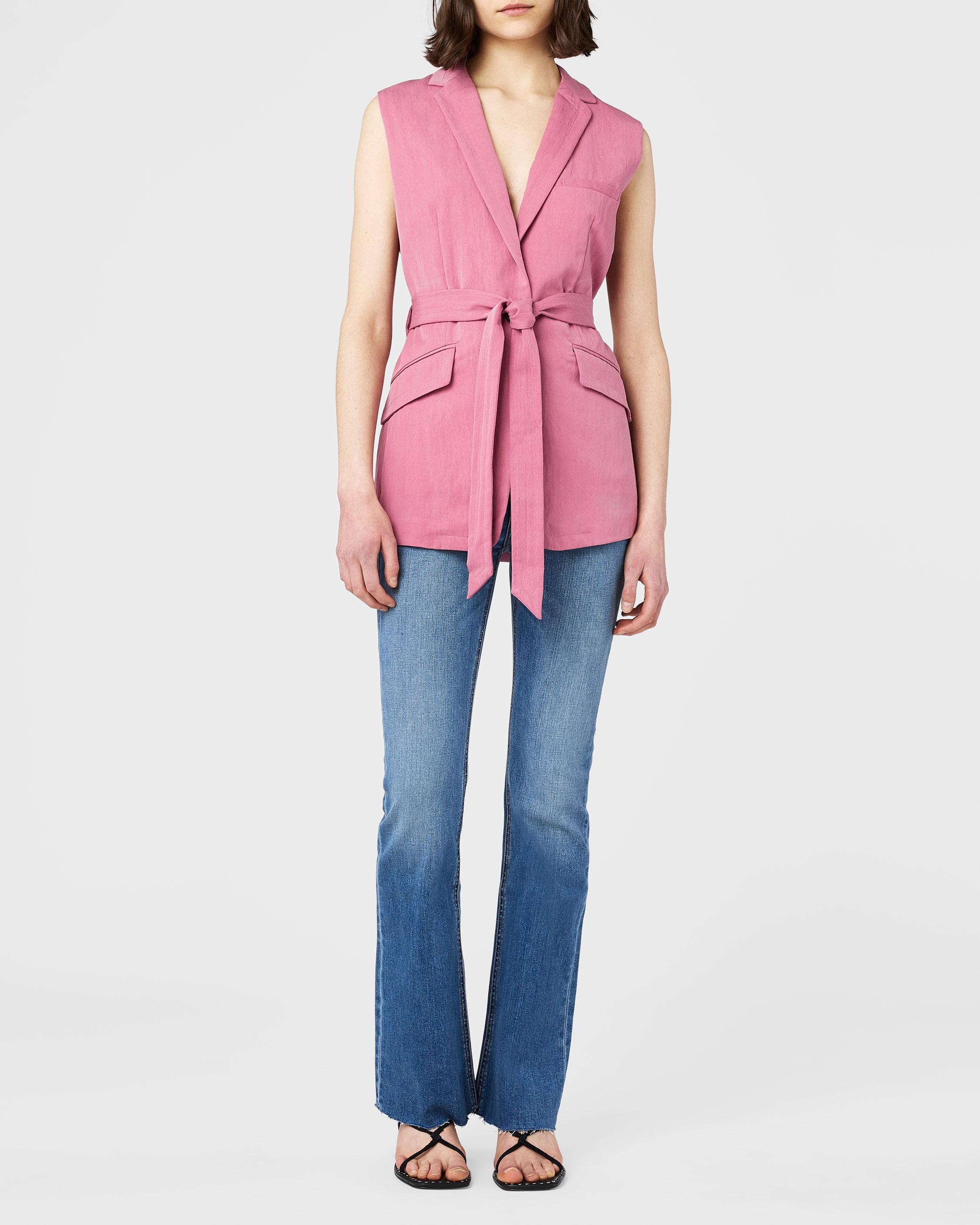 Margot Sleeveless Blazer
Slim Fit Blazer - 1