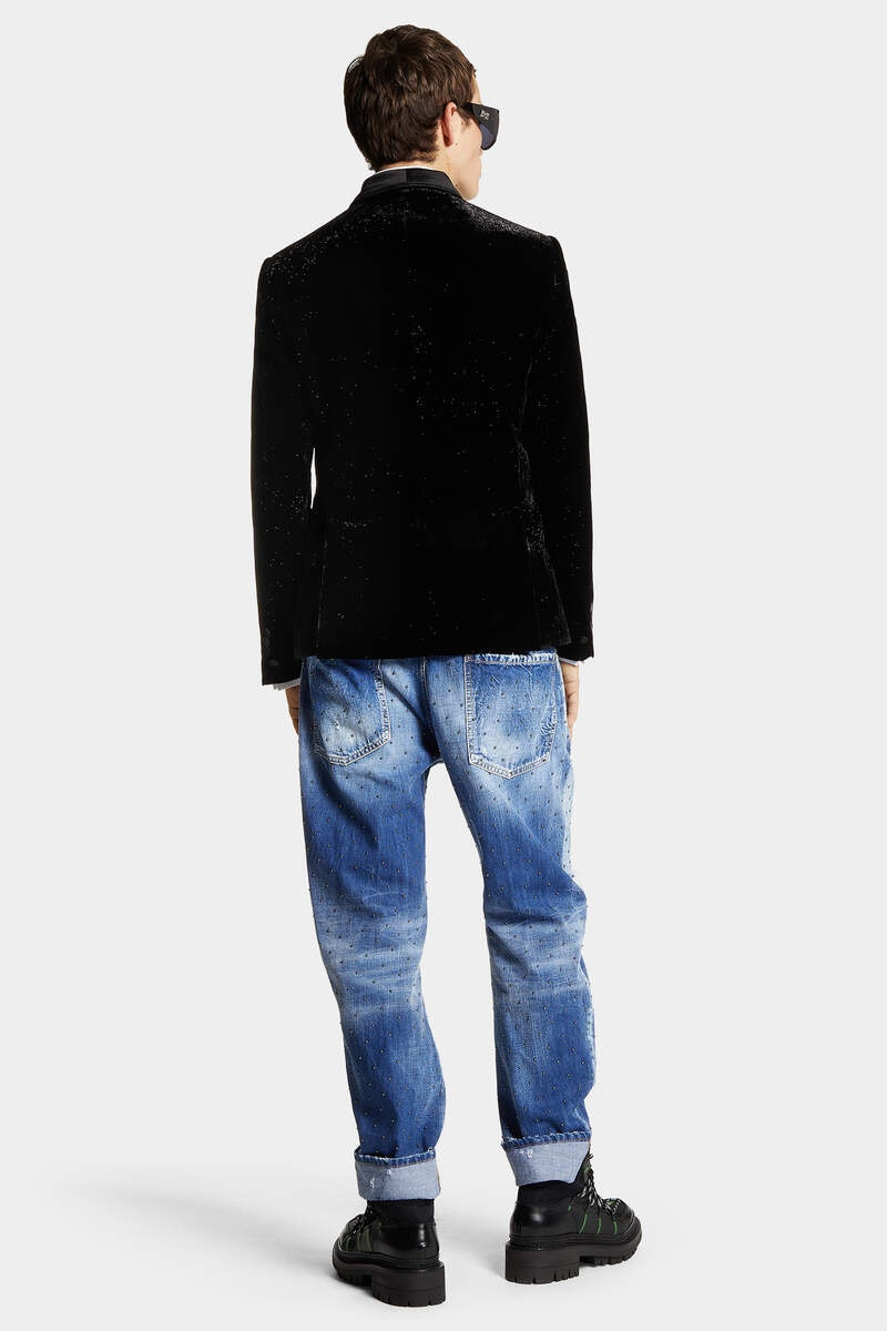 MEDIUM EVERYTHING WASH - STUDS BIG BROTHER JEANS 4