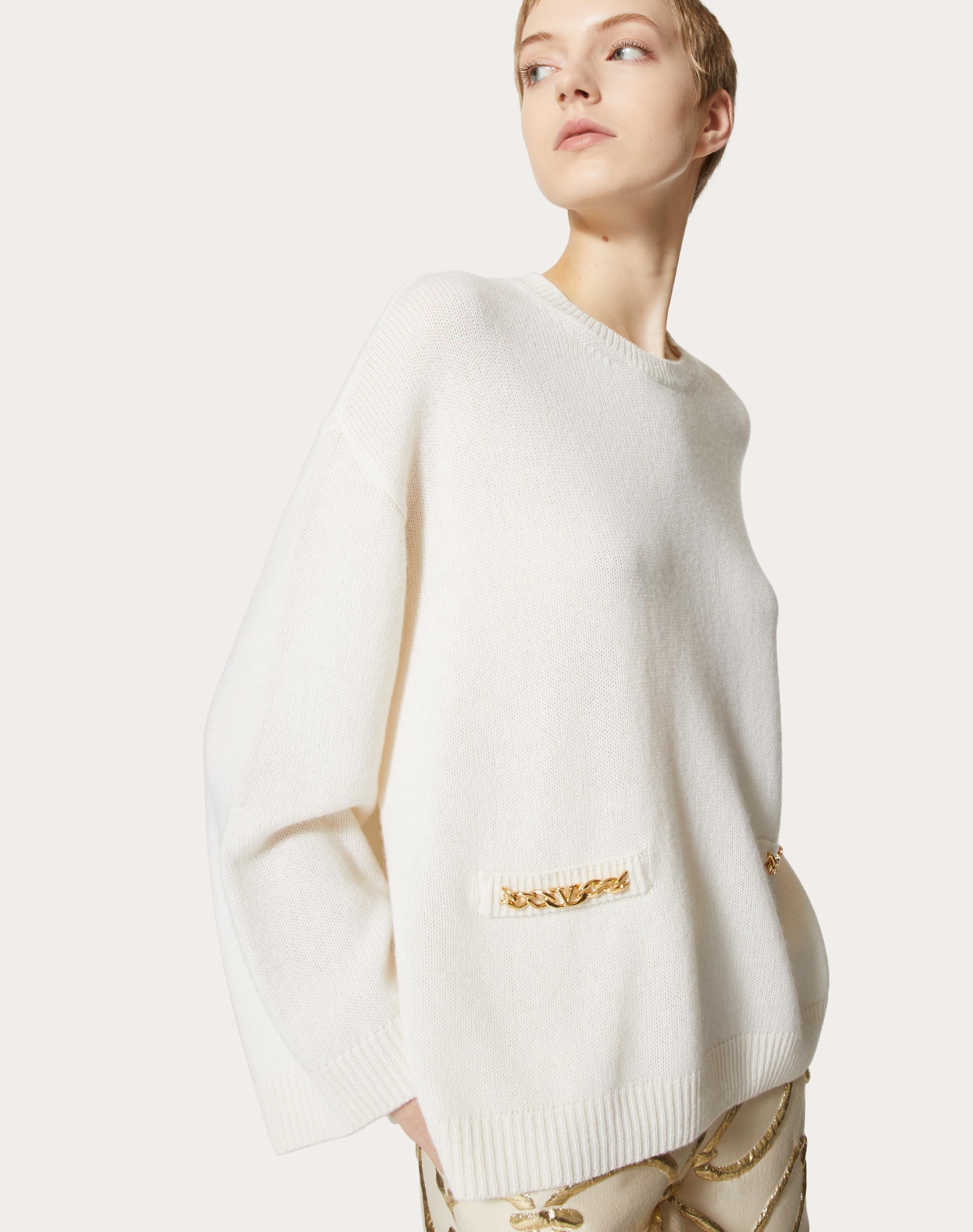 VLOGO CHAIN CASHMERE SWEATER - 5