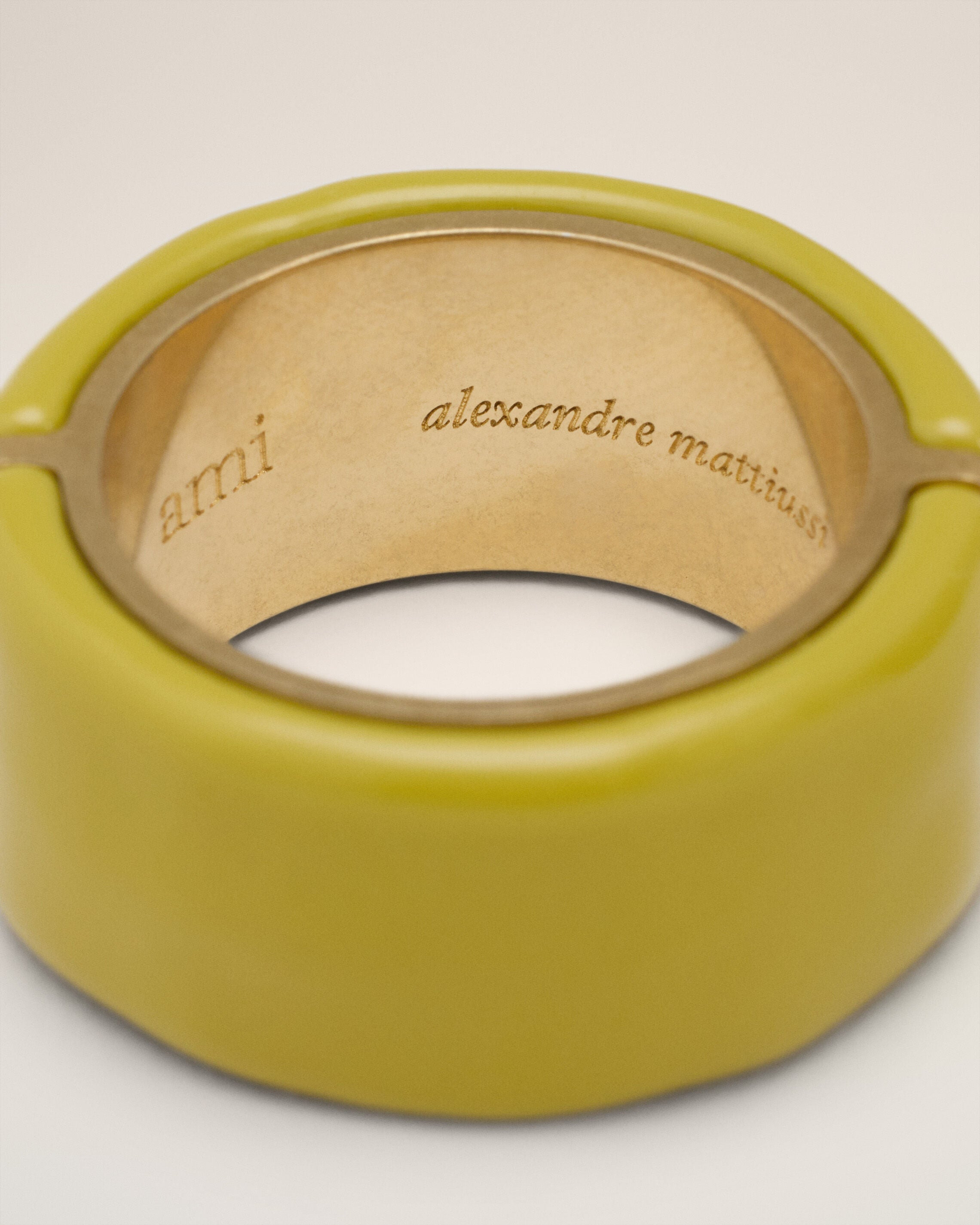 GREEN BRASS HAMMERED LACQUERED RING - 3