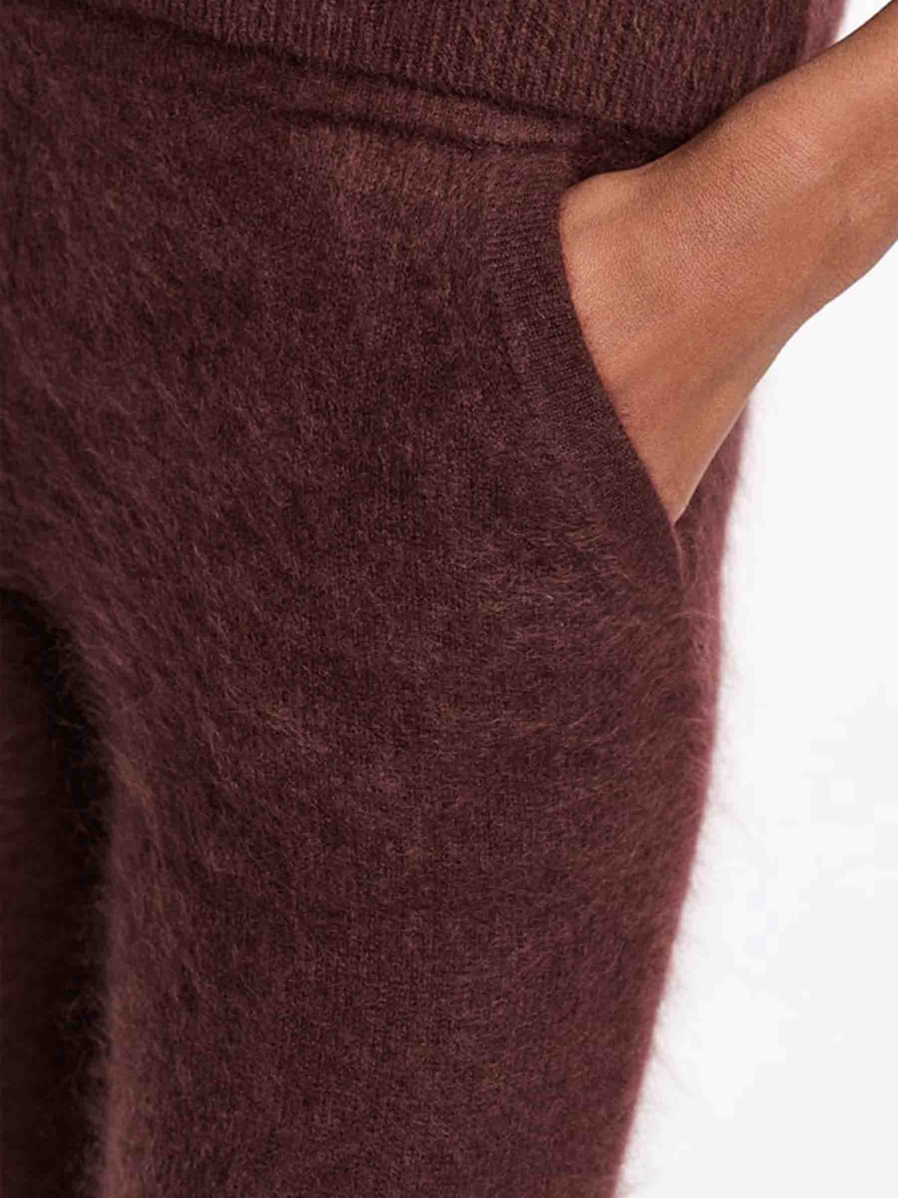 FLUFFY STATEMENT PANTS - 3