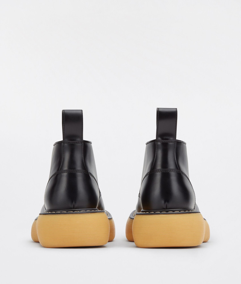 Bottega Veneta swell outlook