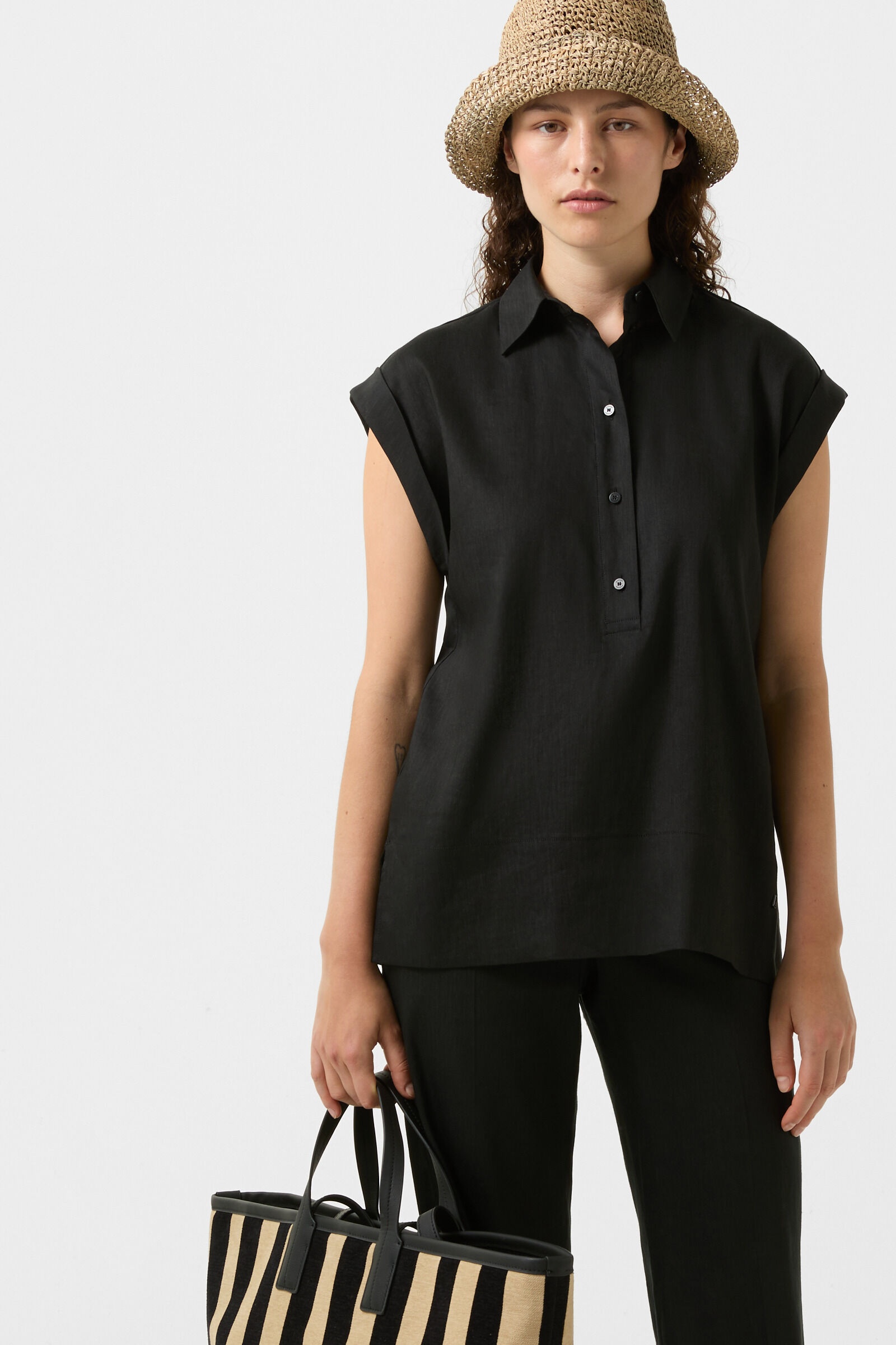Rosalie blouse in Black - 6