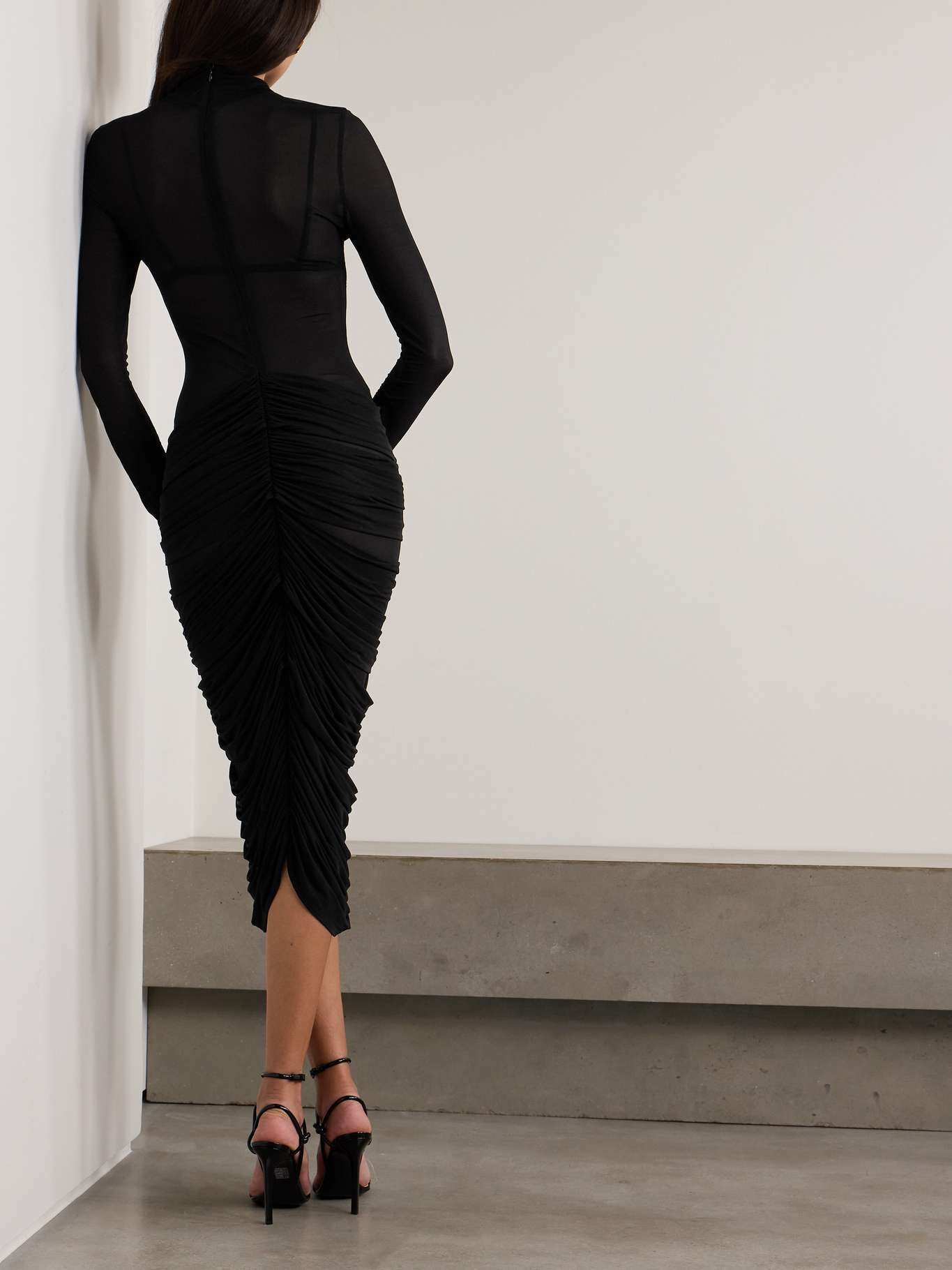 Appliquéd ruched stretch-jersey midi dress - 3