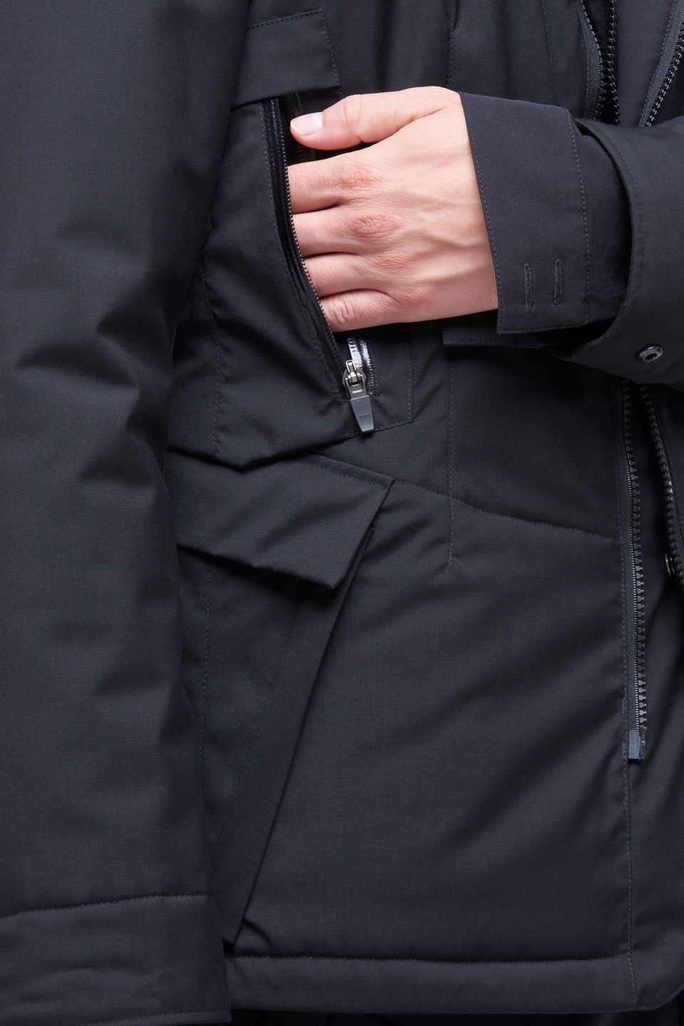 J29-LP 2L Loro Piana® Storm System® Climashield® Modular Blazer Black - 18