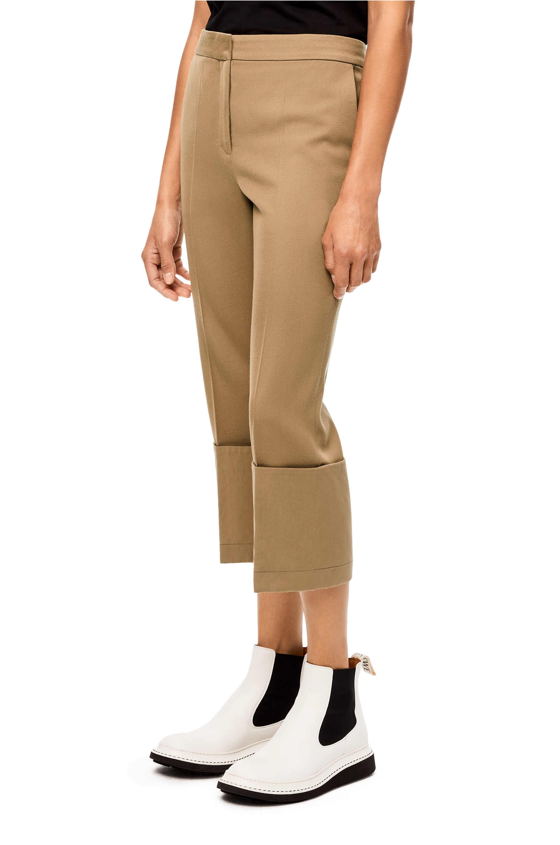 Cropped turn up trousers in wool - 3