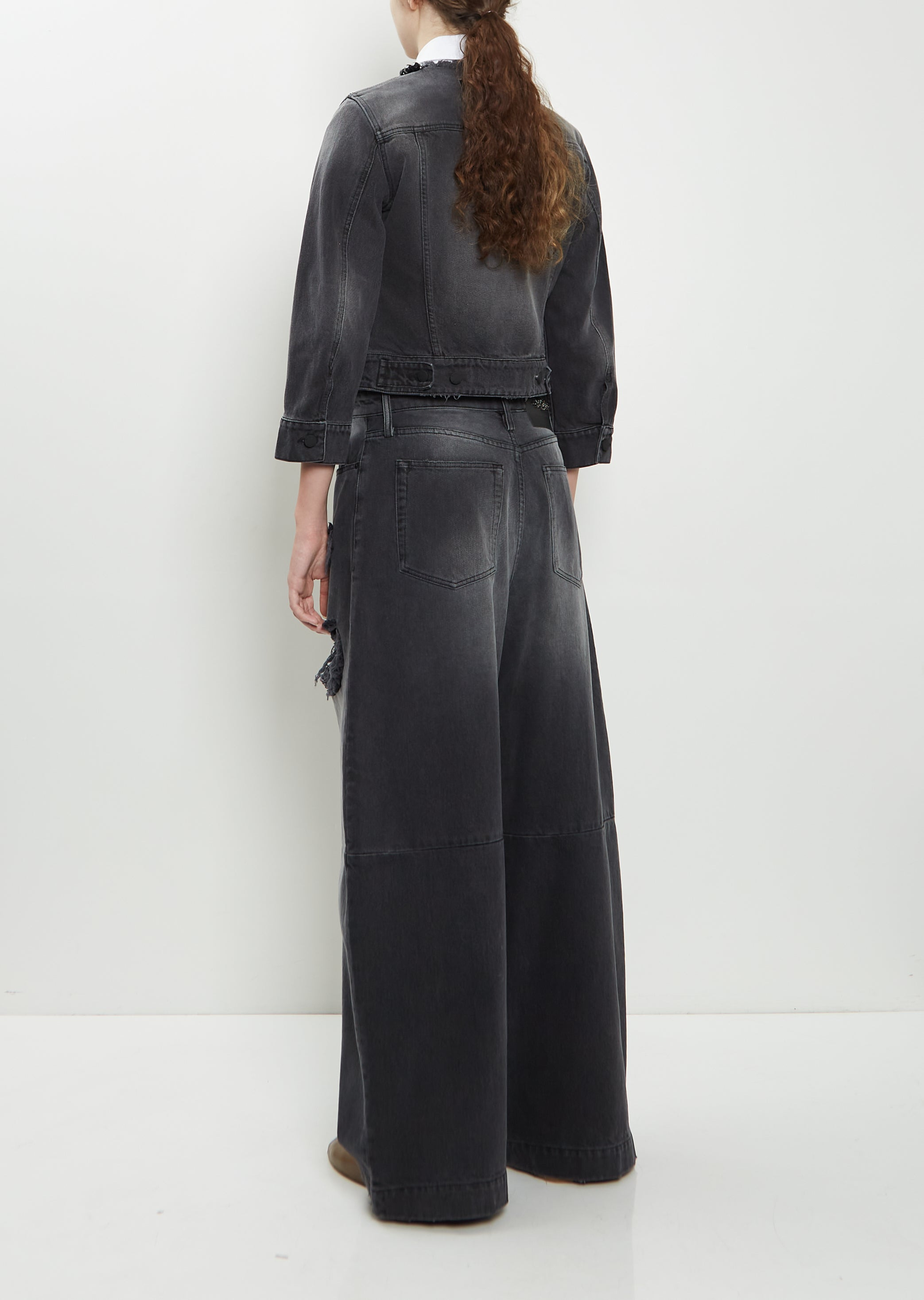 Embellished Neck Fitted Waist Denim Jacket - 3