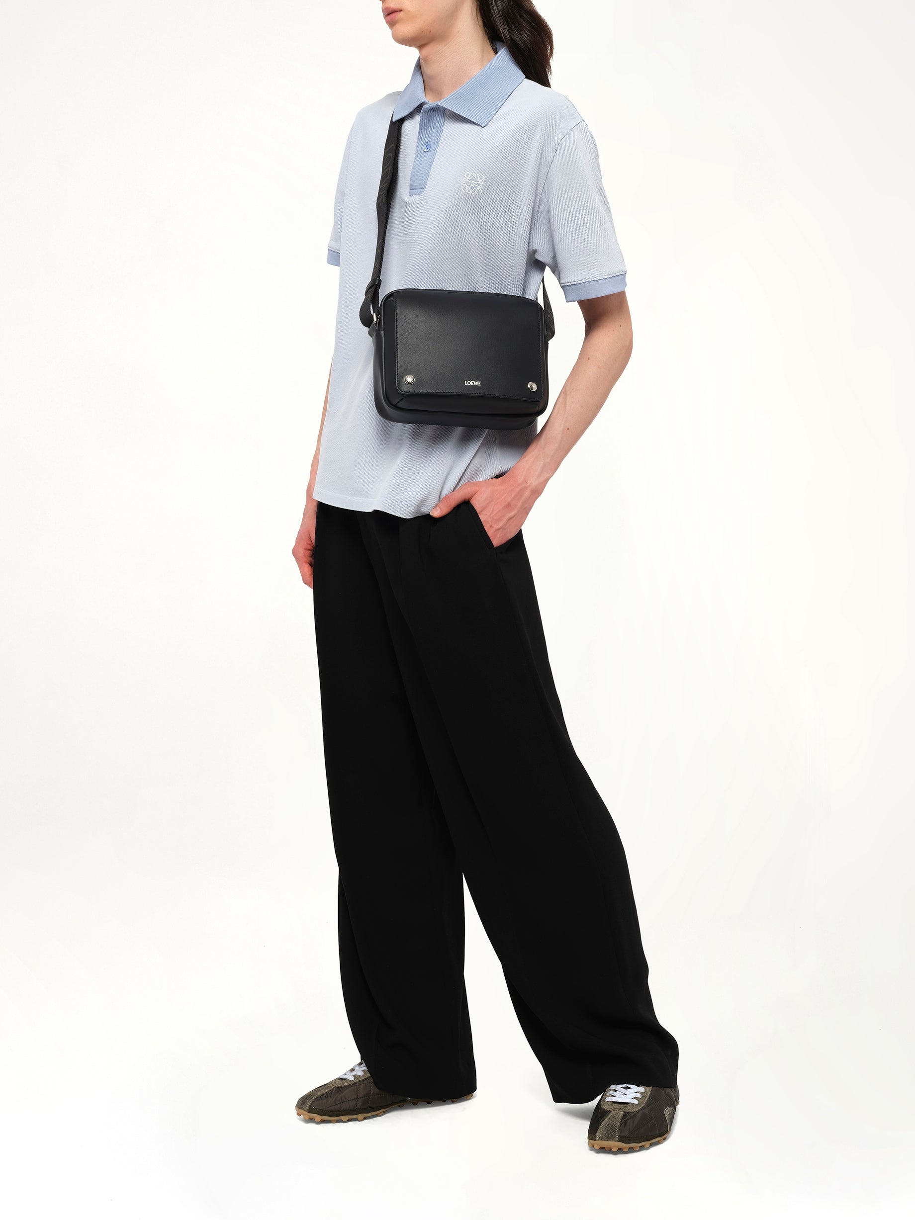 Pebble Messenger Medium in Black - 4
