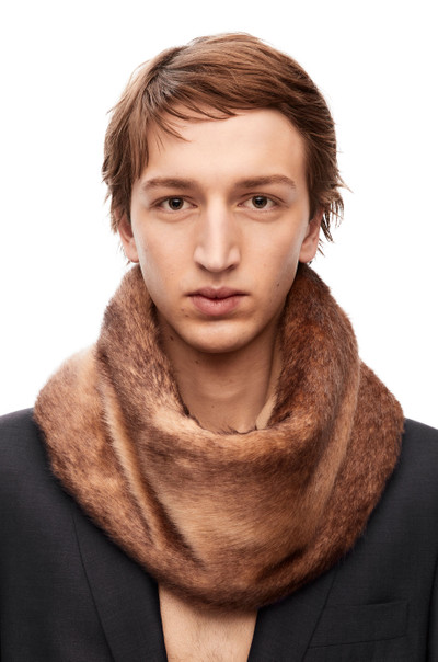 Loewe Collar in fake fur outlook