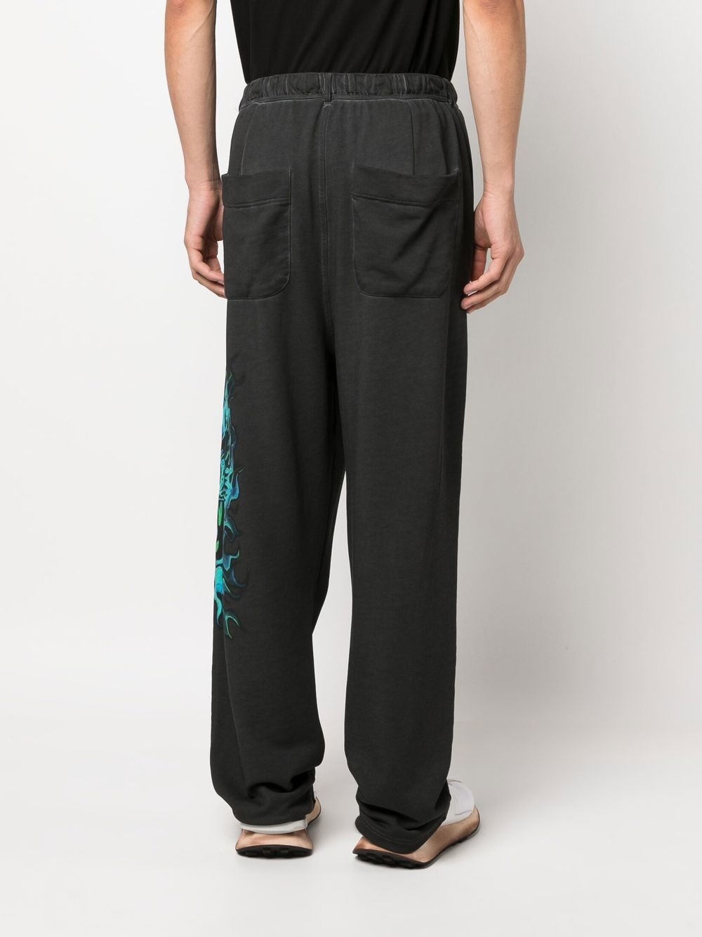 graphic-print straight trousers - 4