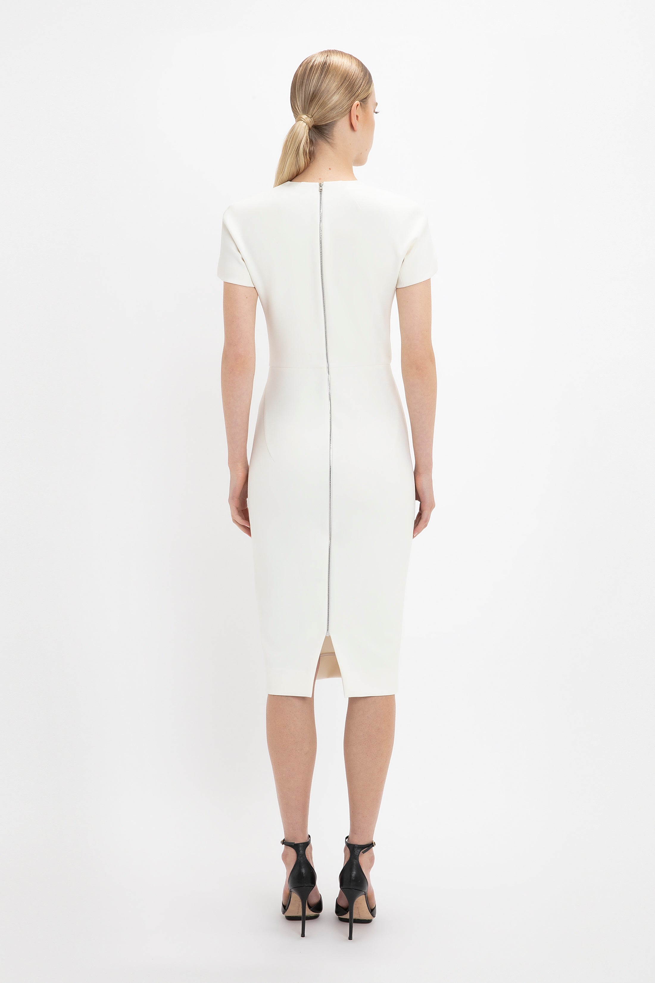 Fitted T-shirt Dress In Ivory - 4