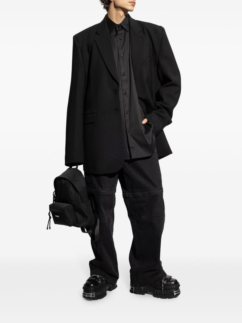 VETEMENTS sticker-print shirt outlook