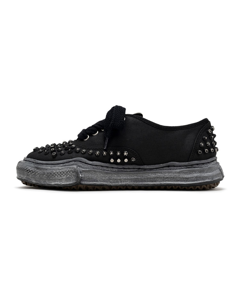 "BAKER" OG Sole Studded Canvas Low-top Sneaker 17