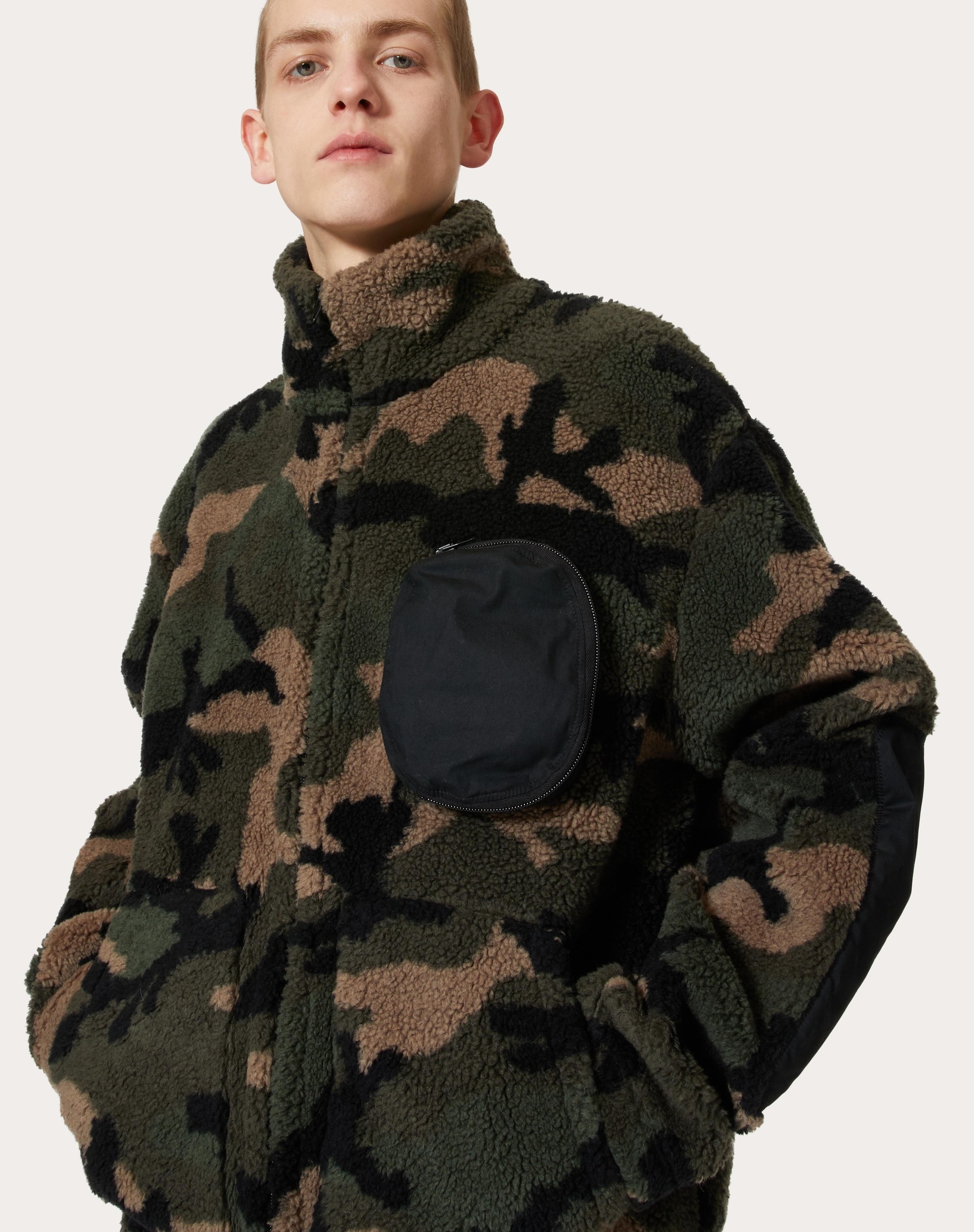 HIGH-NECK FLEECE JACKET WITH ZIP AND CAMOUFLAGE PATTERN - 5
