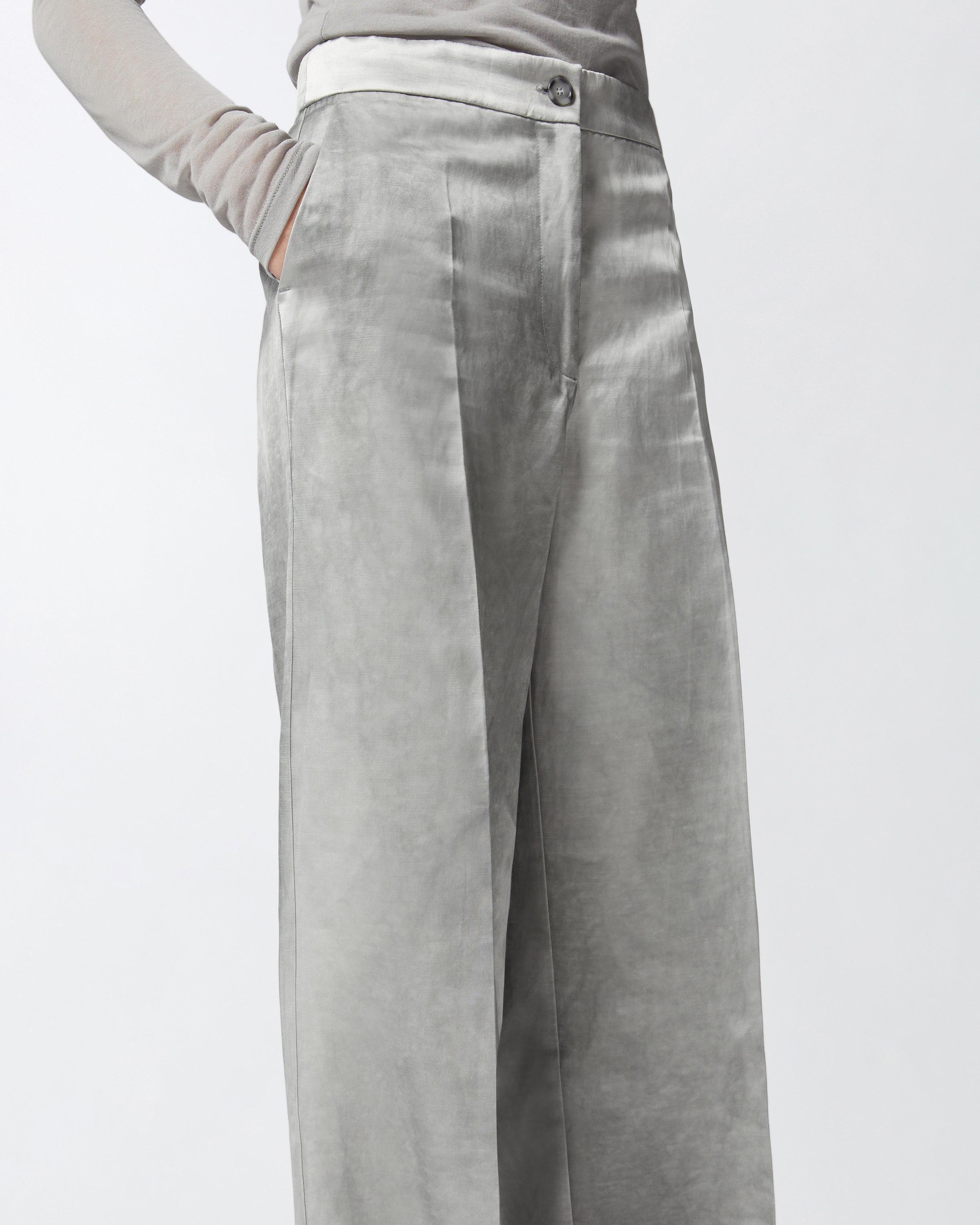 ELEGANT WIDE TROUSERS IN WASHED-OUT SATIN - 5