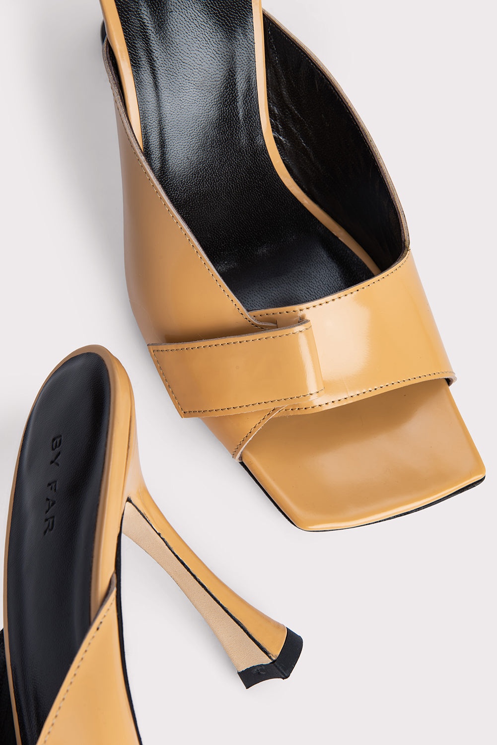 Olivia Biscuit Semi Patent Leather - 5