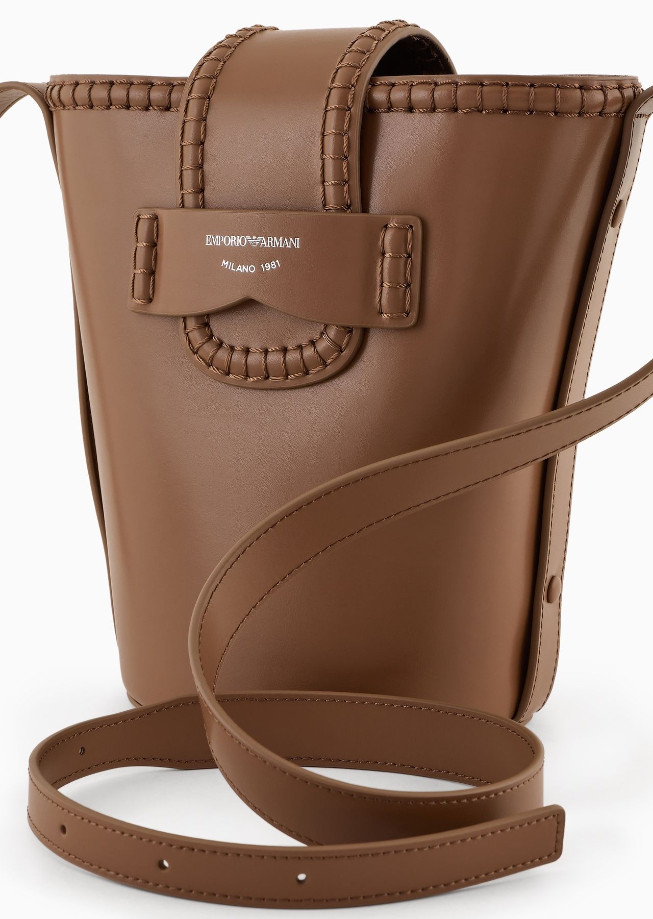 Leather bucket shoulder bag with Icon strap - 8