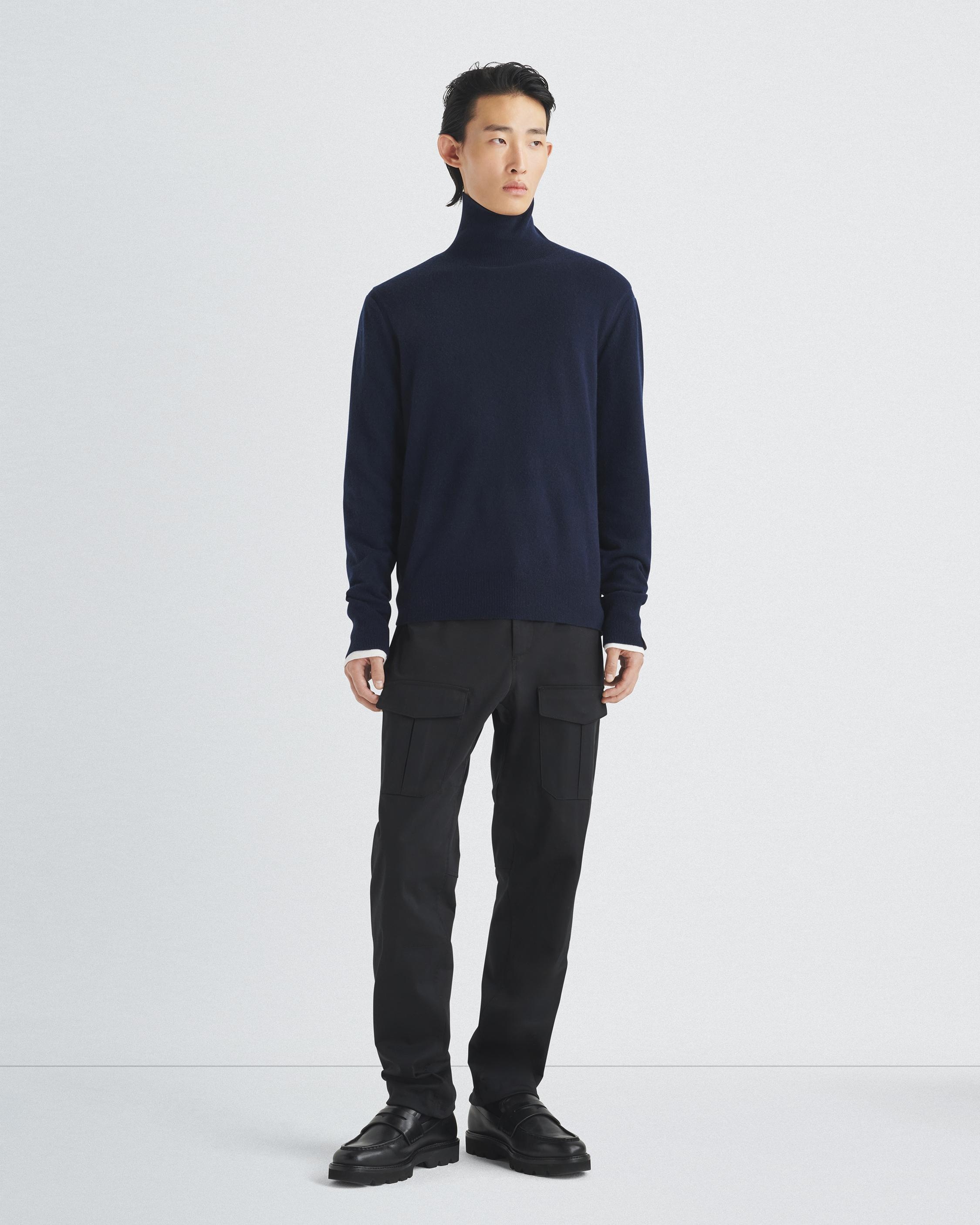 Harding Cashmere Turtleneck
Classic Fit - 3