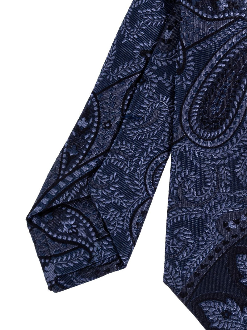 paisley-patterned tie 3