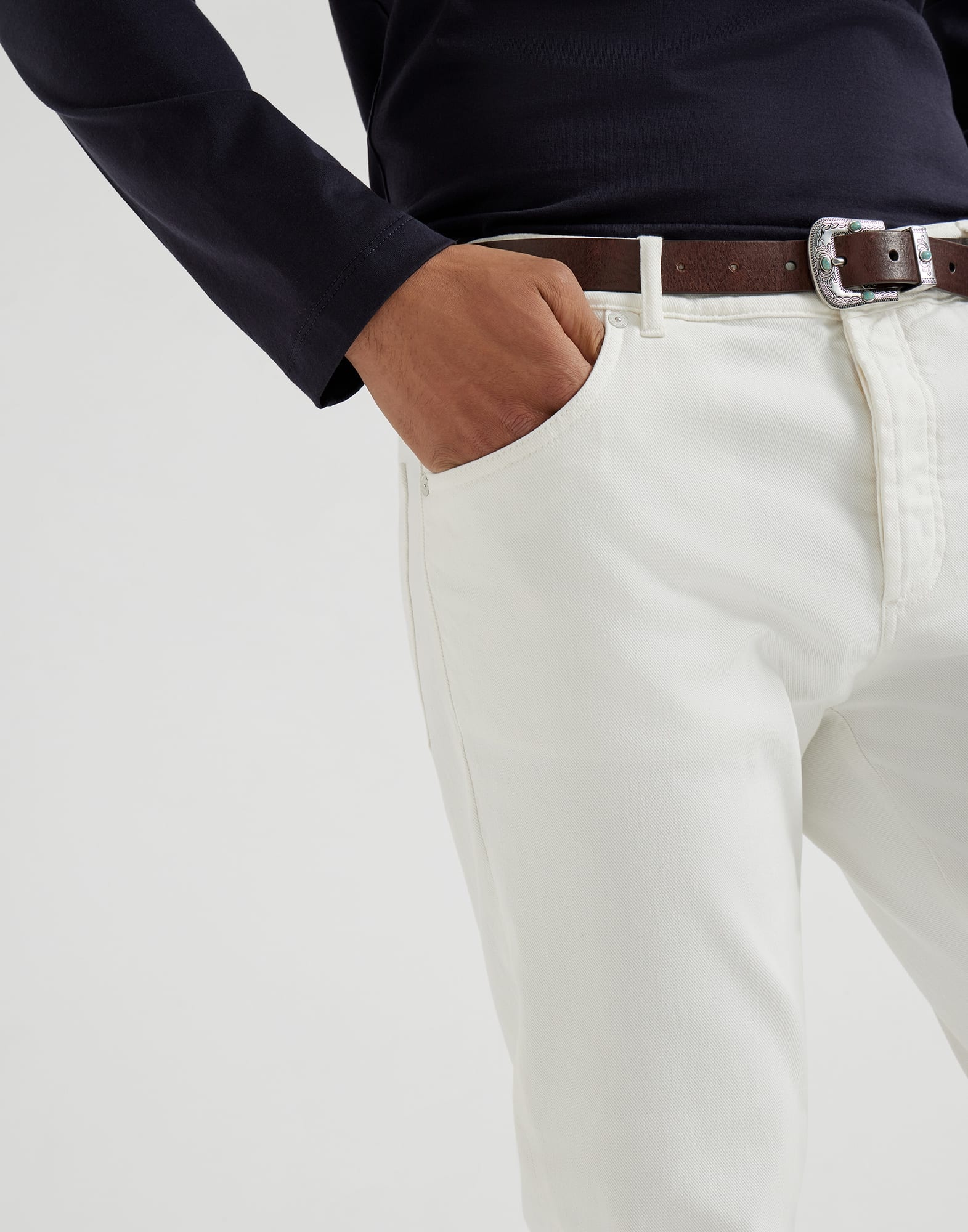 Garment-dyed slim fit trousers in comfort cotton lightweight denim - 3