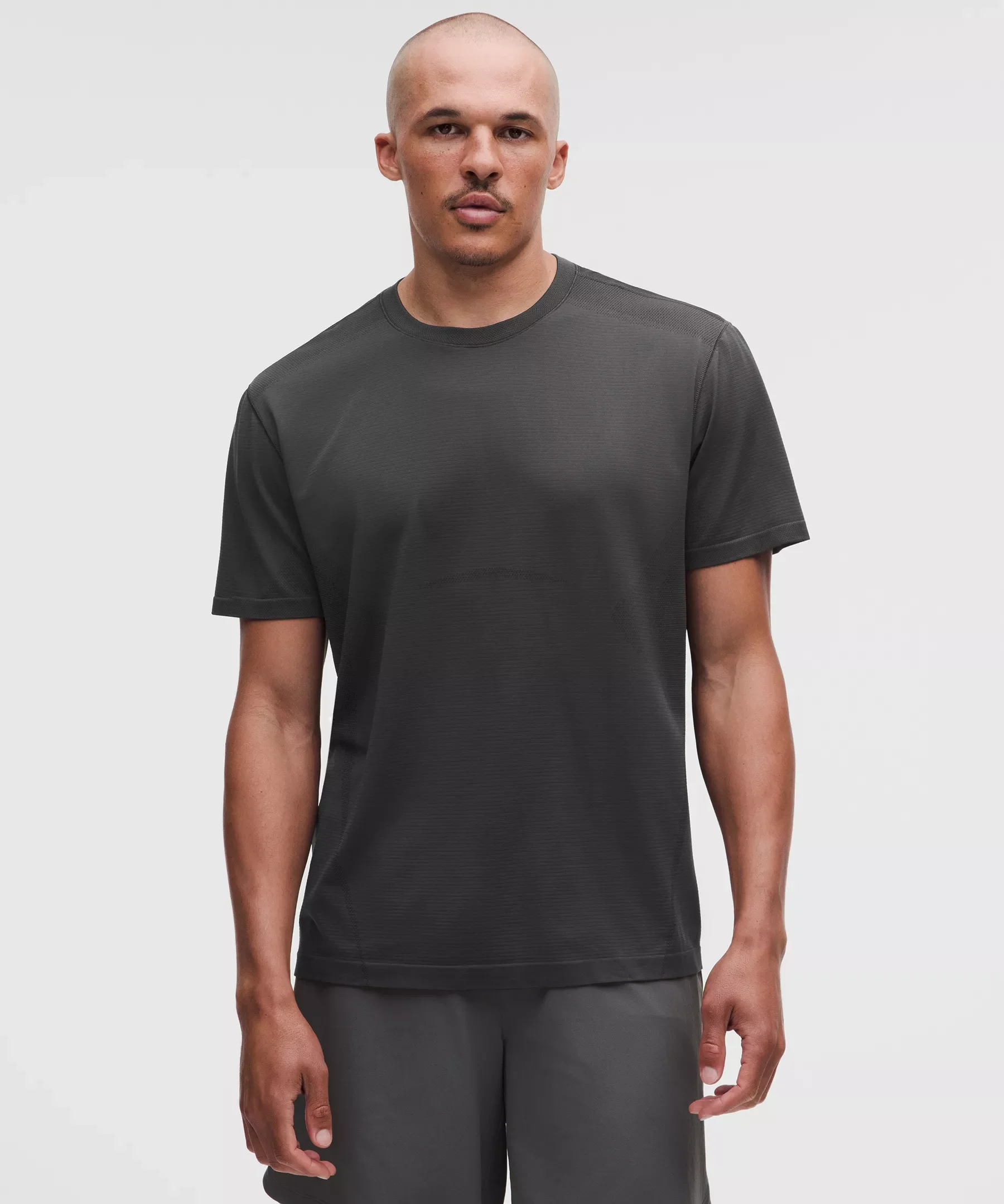 Metal Vent Tech Relaxed-Fit Short-Sleeve Shirt *Training - 1