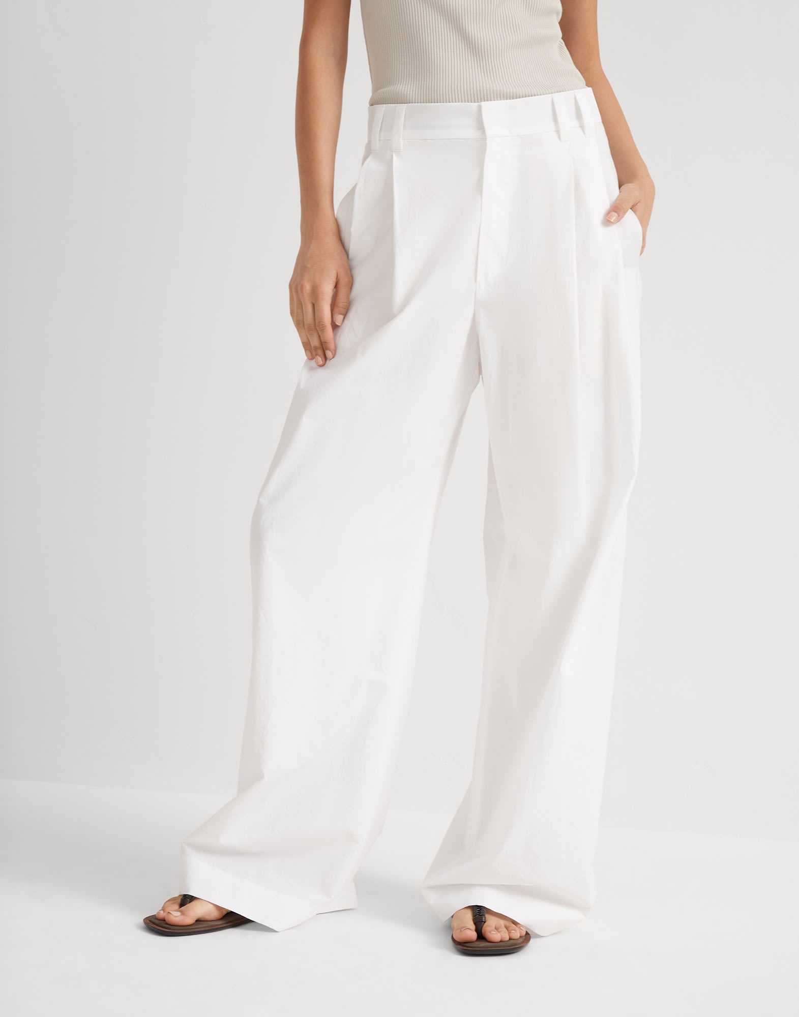 Lightweight wrinkled cotton poplin baggy wide trousers with monili - 1