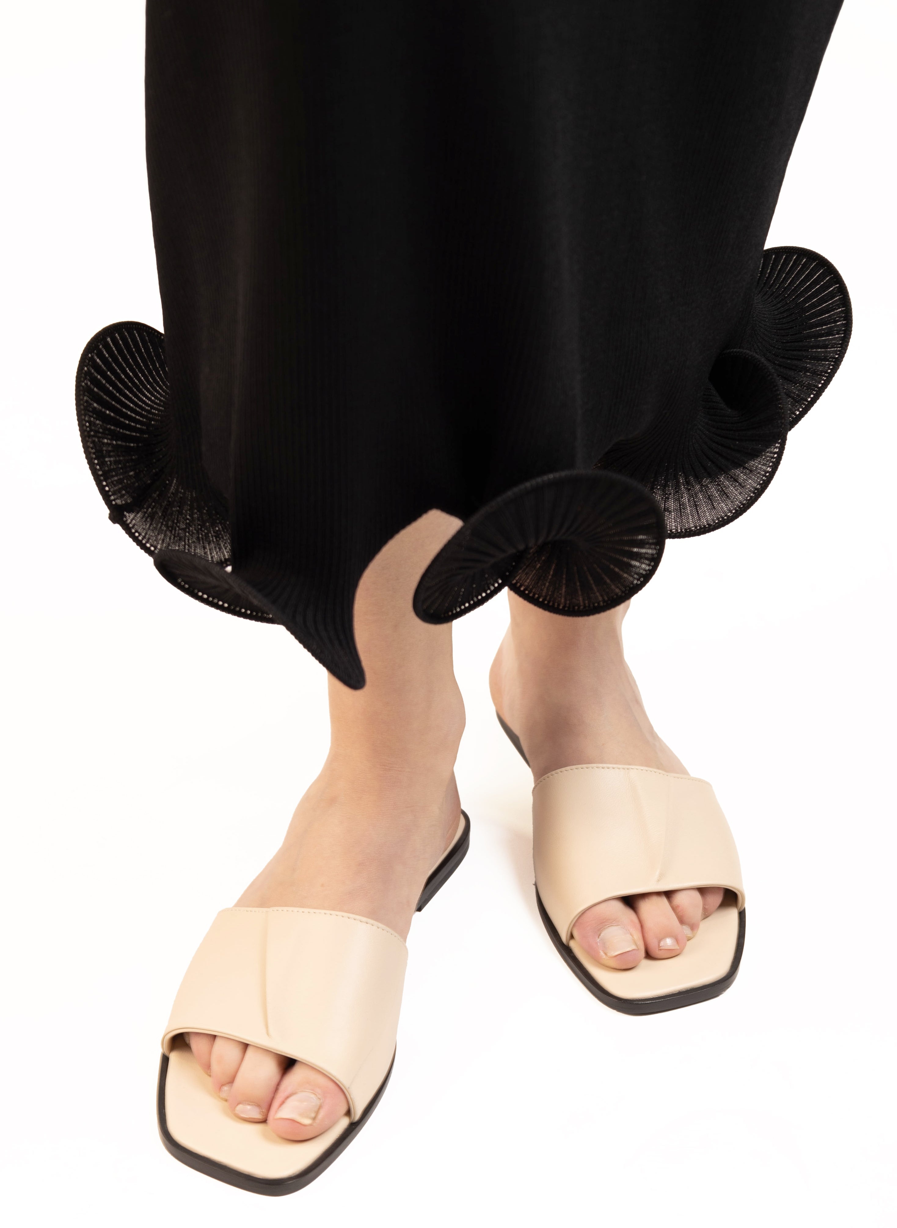 Fold Sandal Cream/Black - 5