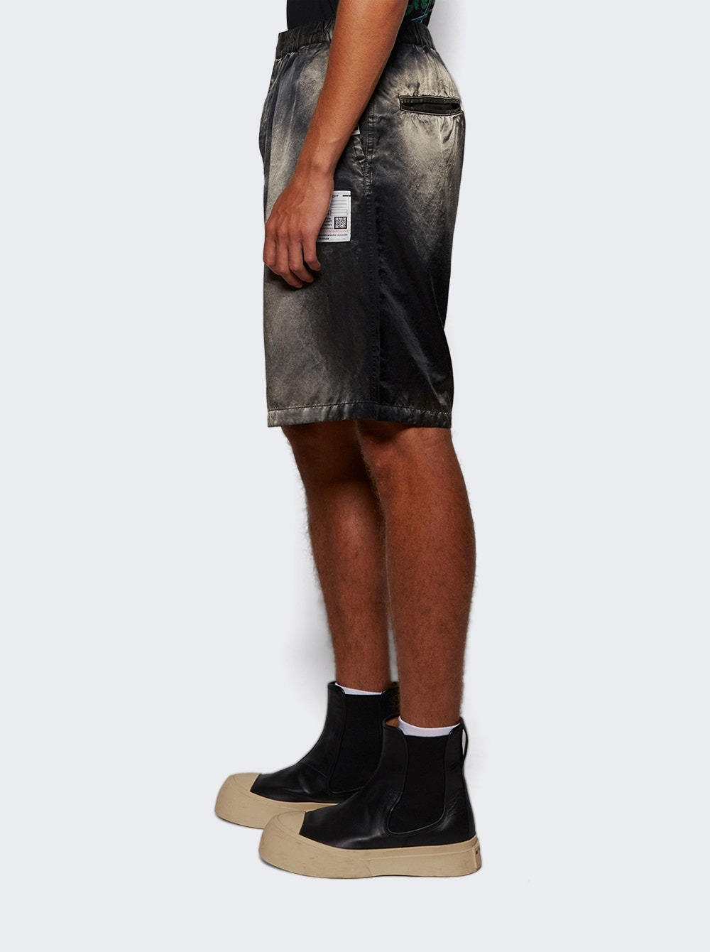 Aged Satin Shorts Black - 3