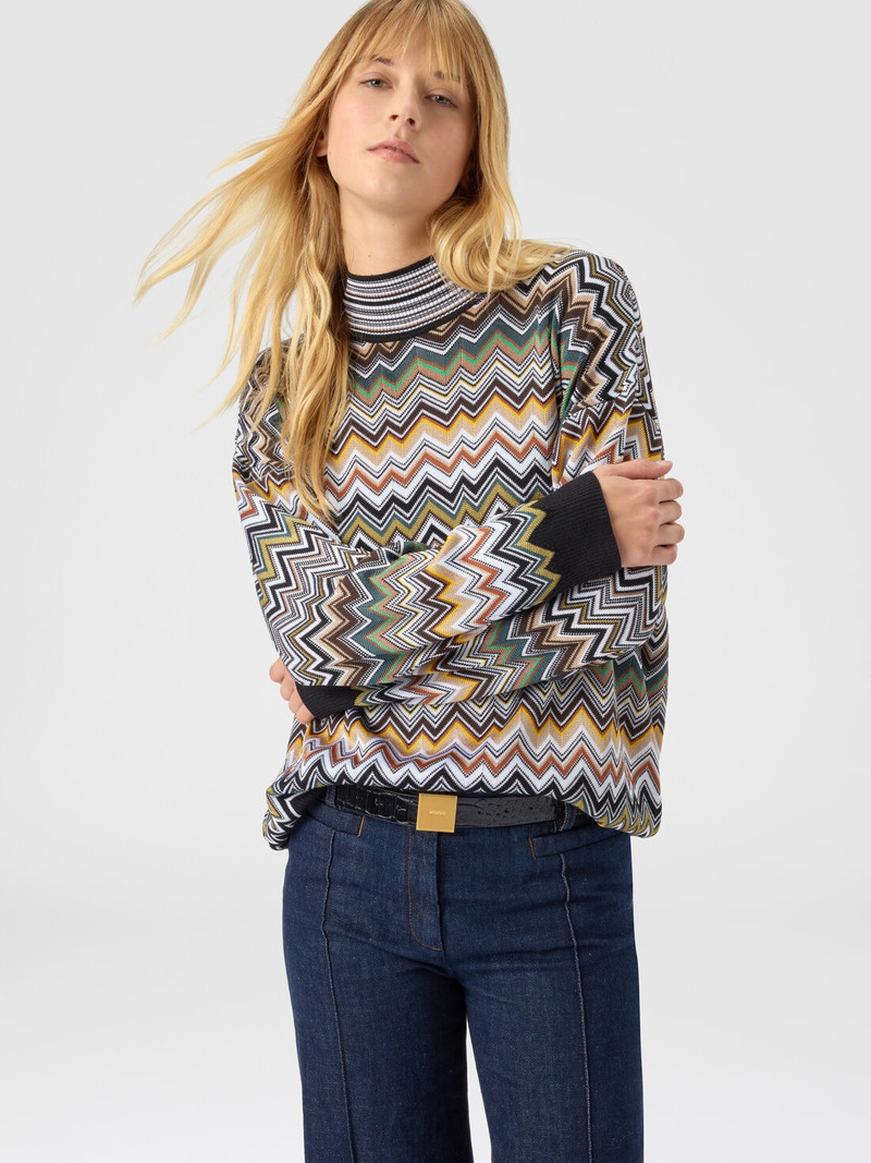 Oversized high-neck sweater with chevron pattern 4