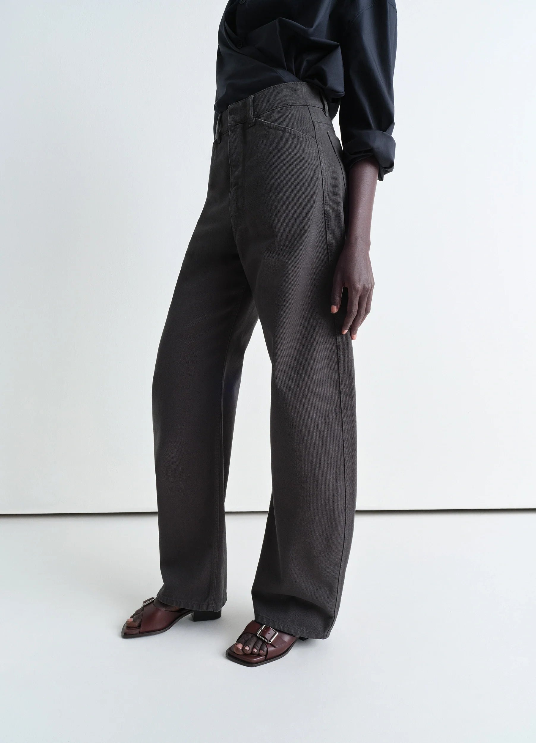 HIGH WAISTED CURVED PANTS - 4