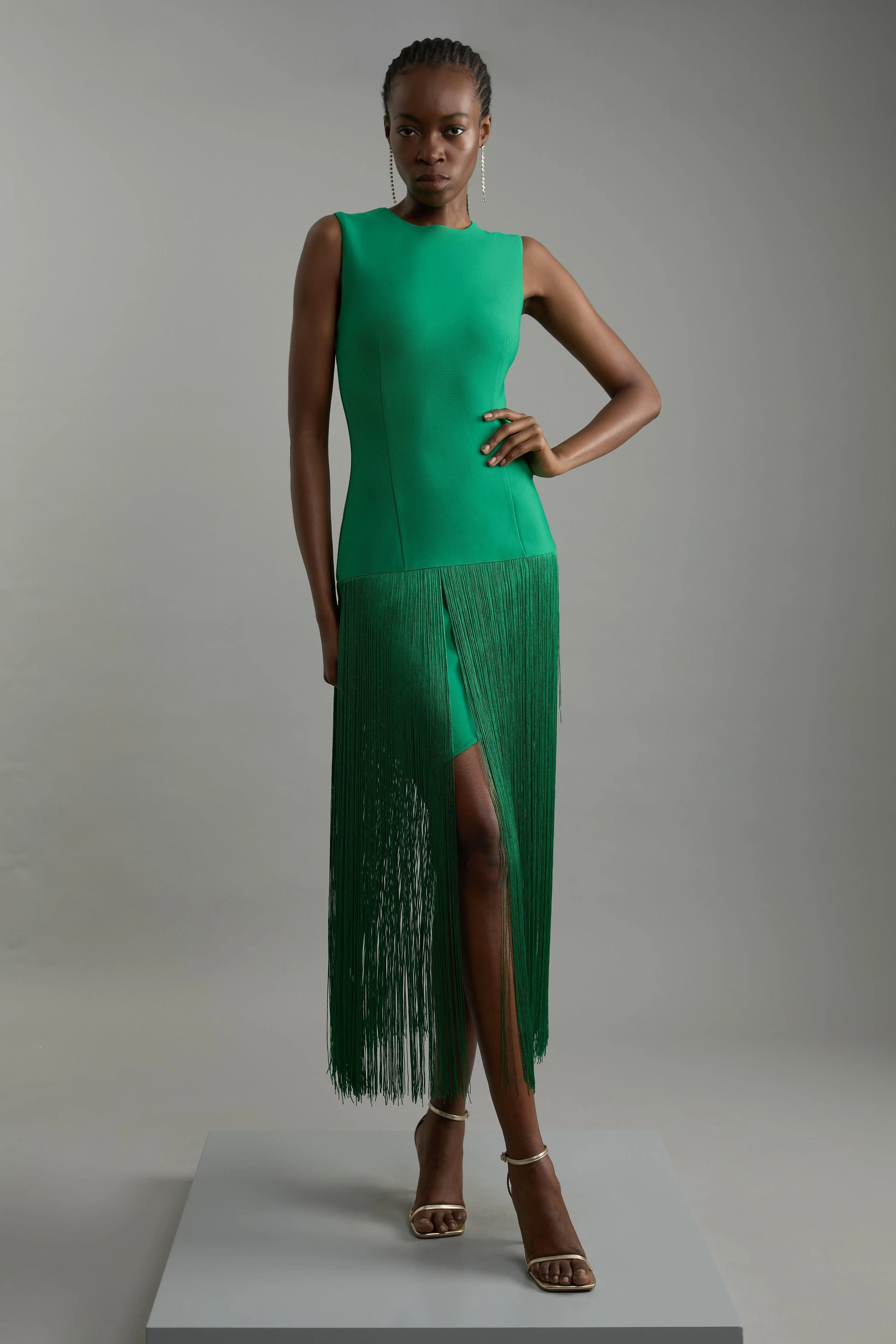 Figure Form Bandage Tassel Hem Knitted Dress - 1