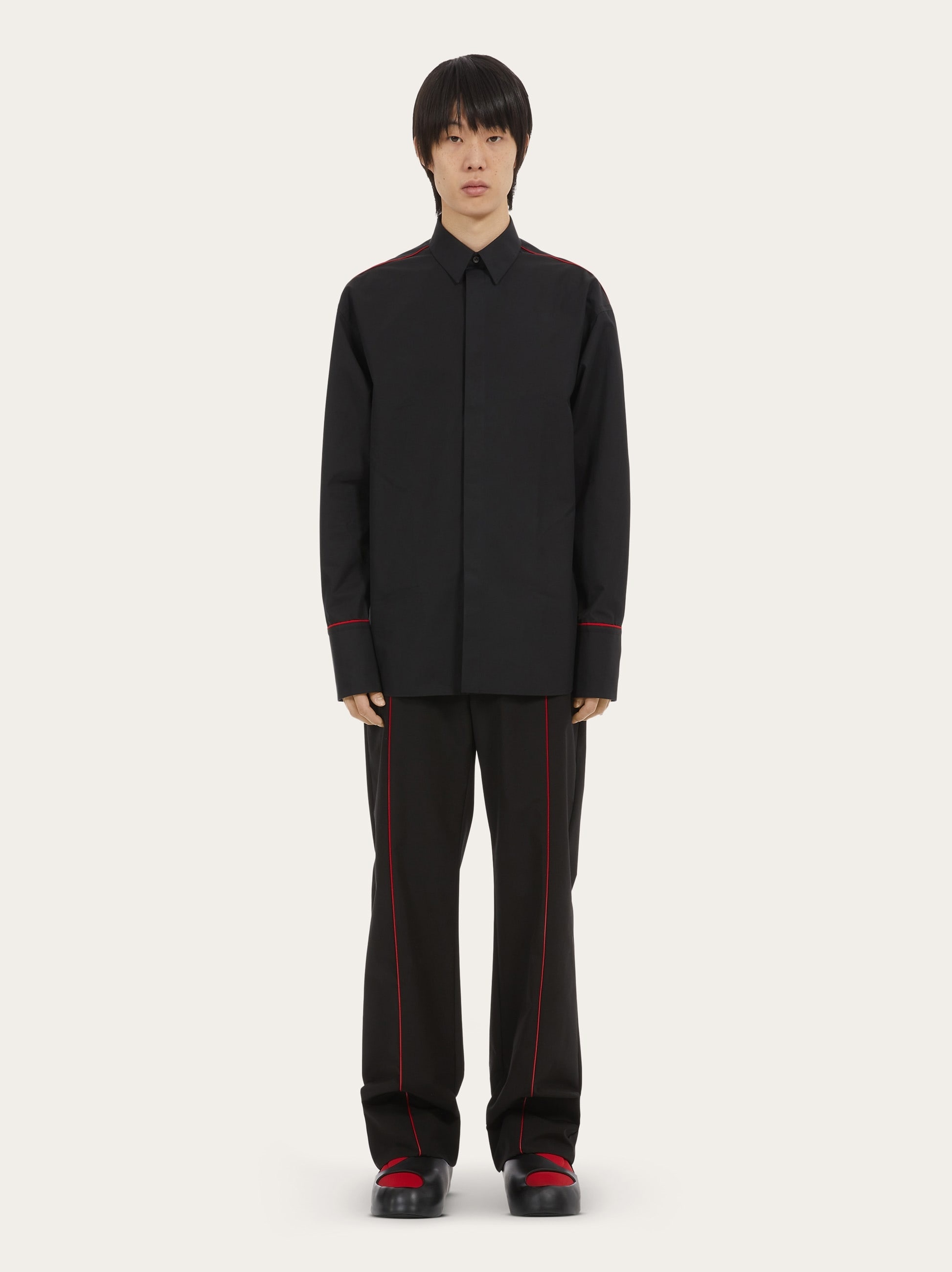 Sports shirt with contrasting piping - 5