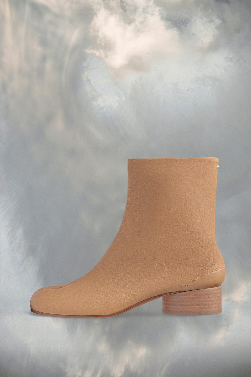 Maison Margiela Tabi ankle boots outlook